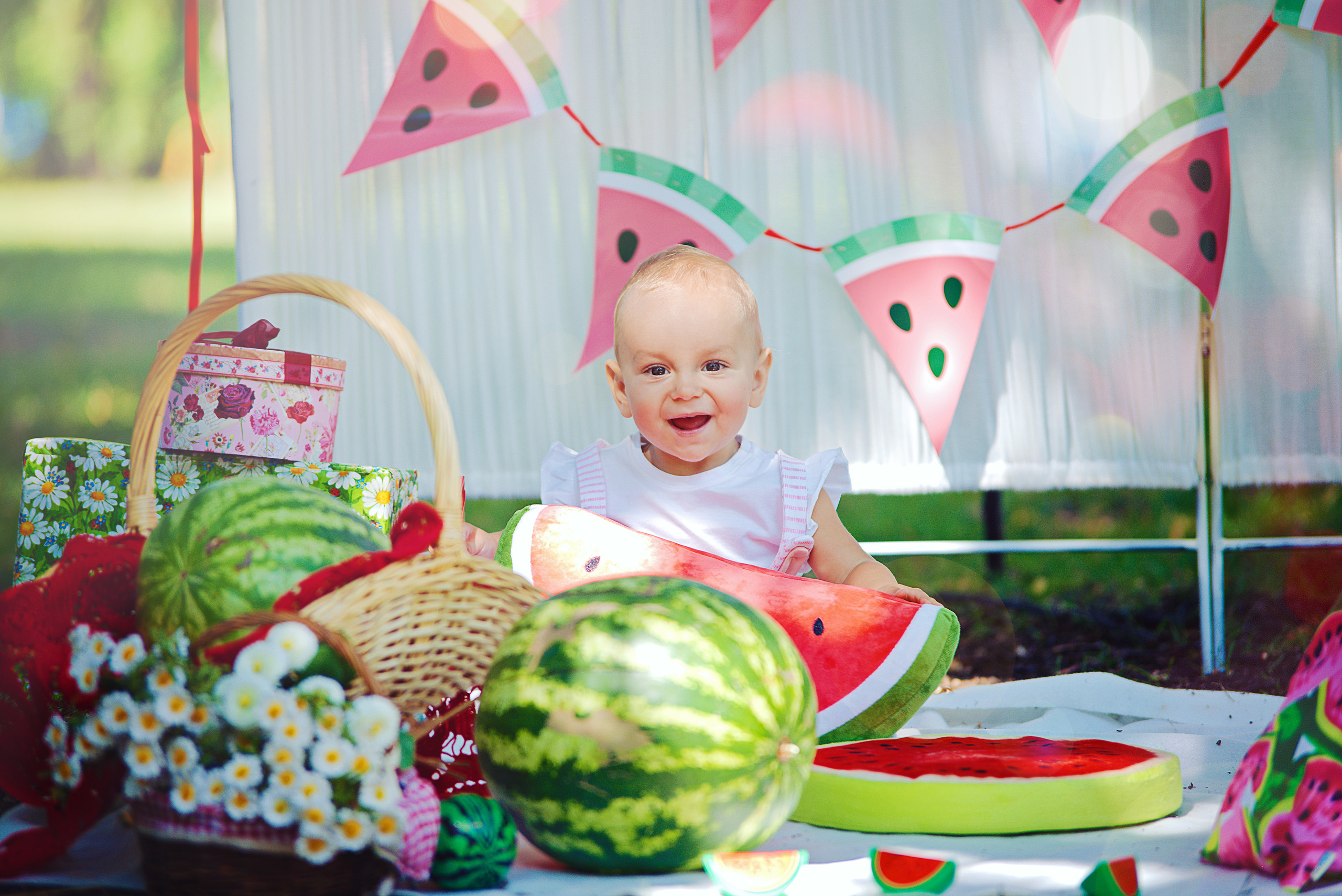 Пасхальная фотосессия в студии Аквамарин,Фотосессия  в парке,Моя фотозона на годовасие или день рожденье,день рожденская фотосессия, фотограф на годовасие, фотозона на годик, фотограф для ребенка, фотосессия для ребенка, детский фотограф в самаре, детский фотограф марина алексеева, фотосессия в парке, фотосъемка в студии, фотостудия Аквамарин, фотосессия для малышей, фотосъемка младенцев, детские фотосессии, новогодние фотосессии, фотосессия в парке самары, фотосессия девочки, годик, годовасие, фотограф недорого, детский фотограф в самаре, арбузный проект, арбузная фотосессия