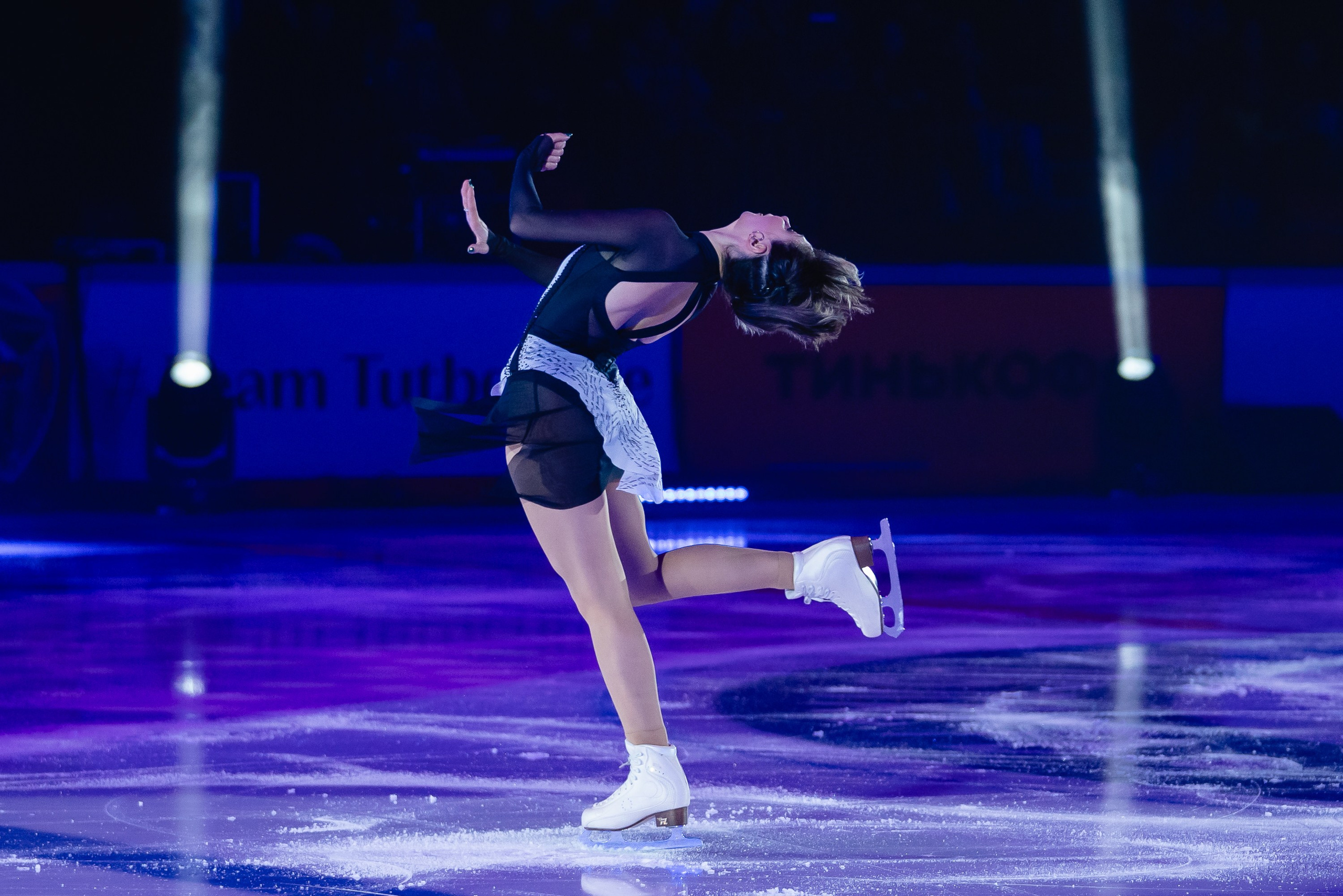 Шоу «Чемпионы на льду» в Новосибирске. Воробьева Ксения — Спортивный и танцевальный фотограф Новосибирск