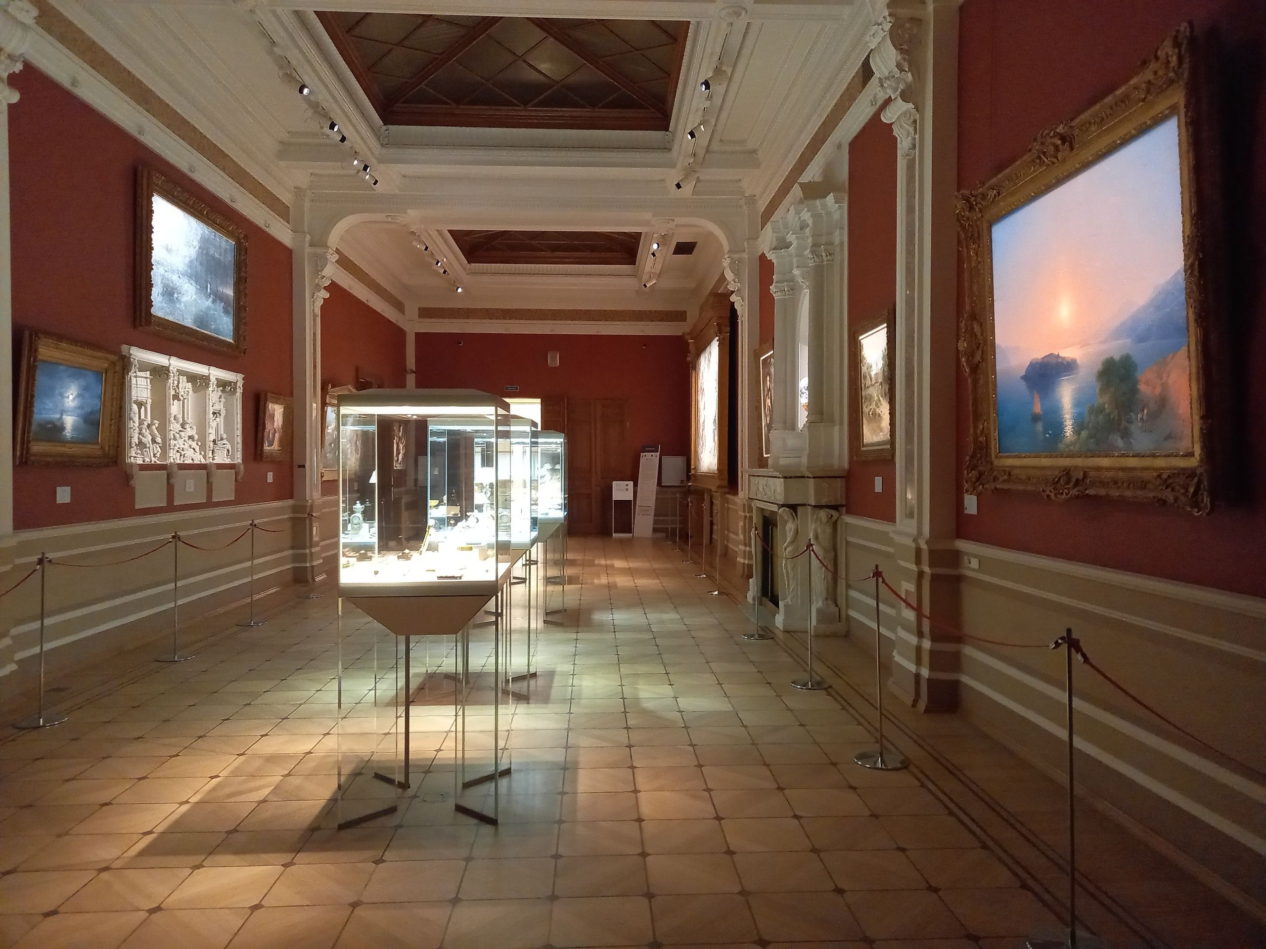 Выставочный зал Шуваловского дворца Exhibition hall