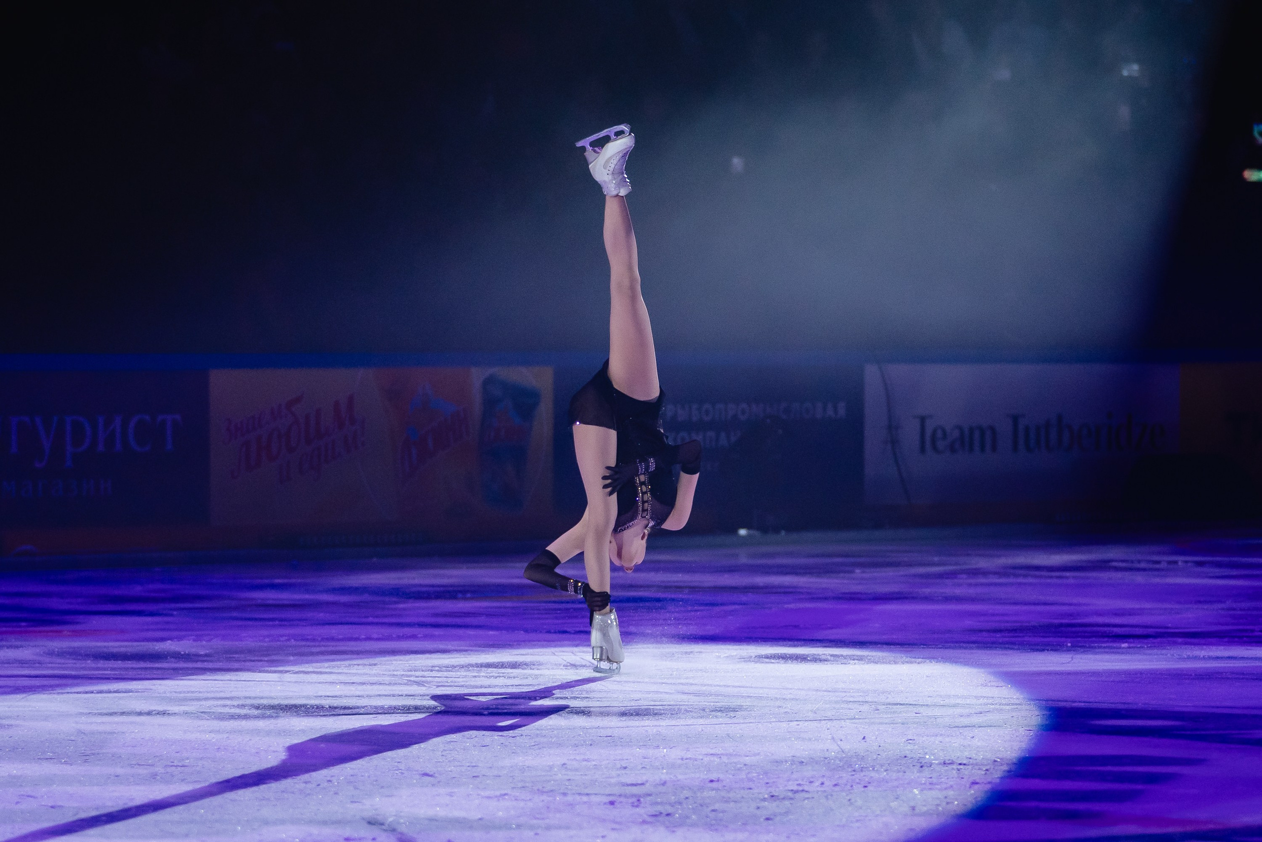 Шоу «Чемпионы на льду» в Новосибирске. Воробьева Ксения — Спортивный и танцевальный фотограф Новосибирск