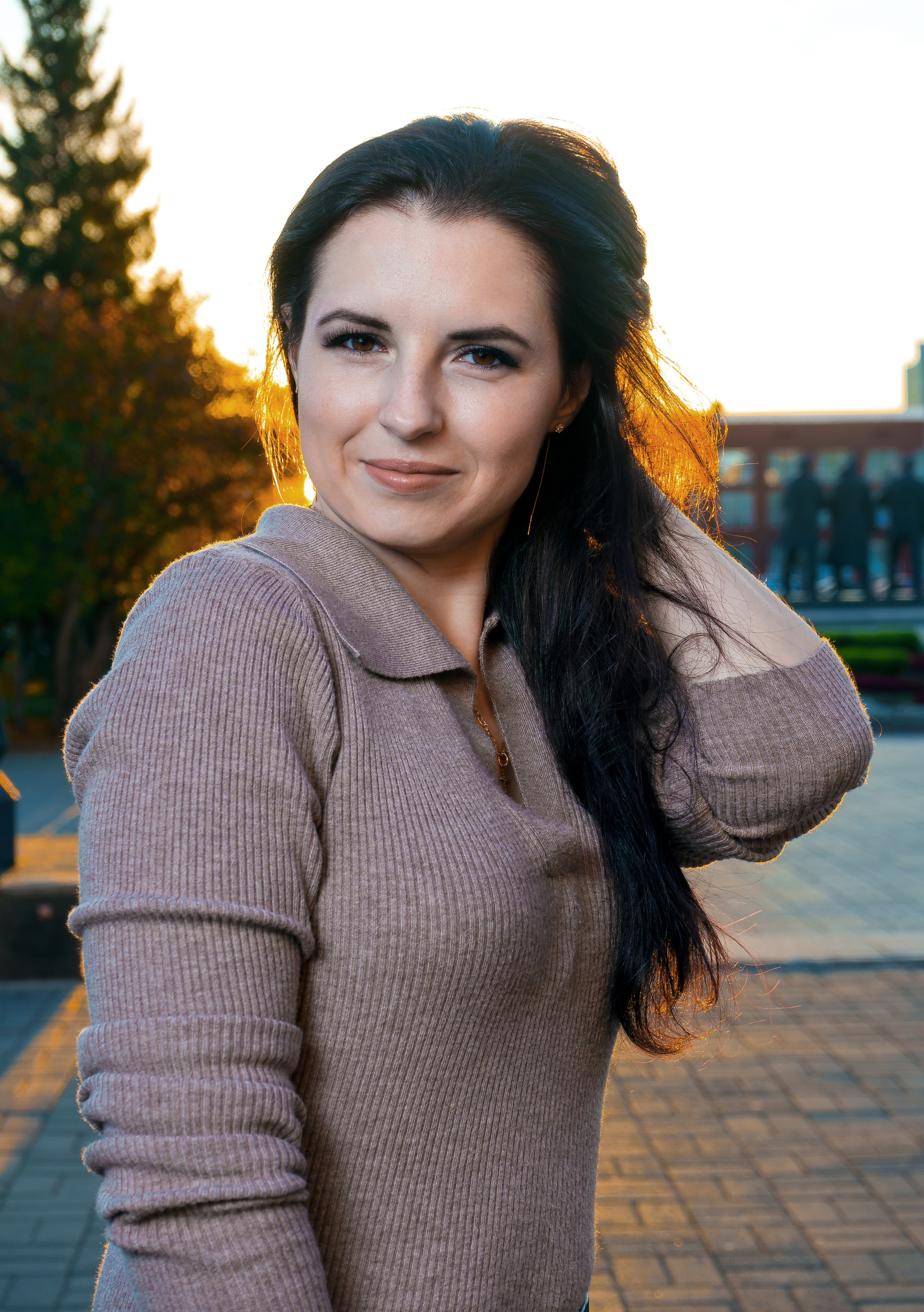 Портретная фотосессияСемейная фотосессияДетская фотосессияЛюбовная/Love-story фотосессияСвадебная фотосессияФотосессия для помолвкиПрофессиональный/деловой портретРекламная/коммерческая фотосессияФотосессия продукции (товары)Фотосессия моды (fashion)Бьюти-съемка (красота, макро-детали лица)Фотосессия lifestyle (повседневная жизнь, атмосфера)Фотосессия в полёте/авиационная (иногда отдельно как аэросъемка)Пейзажная/ландшафтная фотосессияАрхитектурная фотосессияАнфас/студийная фотосессияНю-фотосессия (с оговорками об этике и согласии)Фотосессия для артистов/музыкантовФотосессия для блогеров и инфлюенсеровФотосессия в стиле ретро/винтажЭко- и концептуальная съемка (арт-иллюстративная)Фотосессия для мероприятий (часто как репортажная)Aerial/дрон-съемка (в сочетании с портретной или пейзажной частью)Инфографическая/презентационная фотосессия (для презентаций и каталогов)