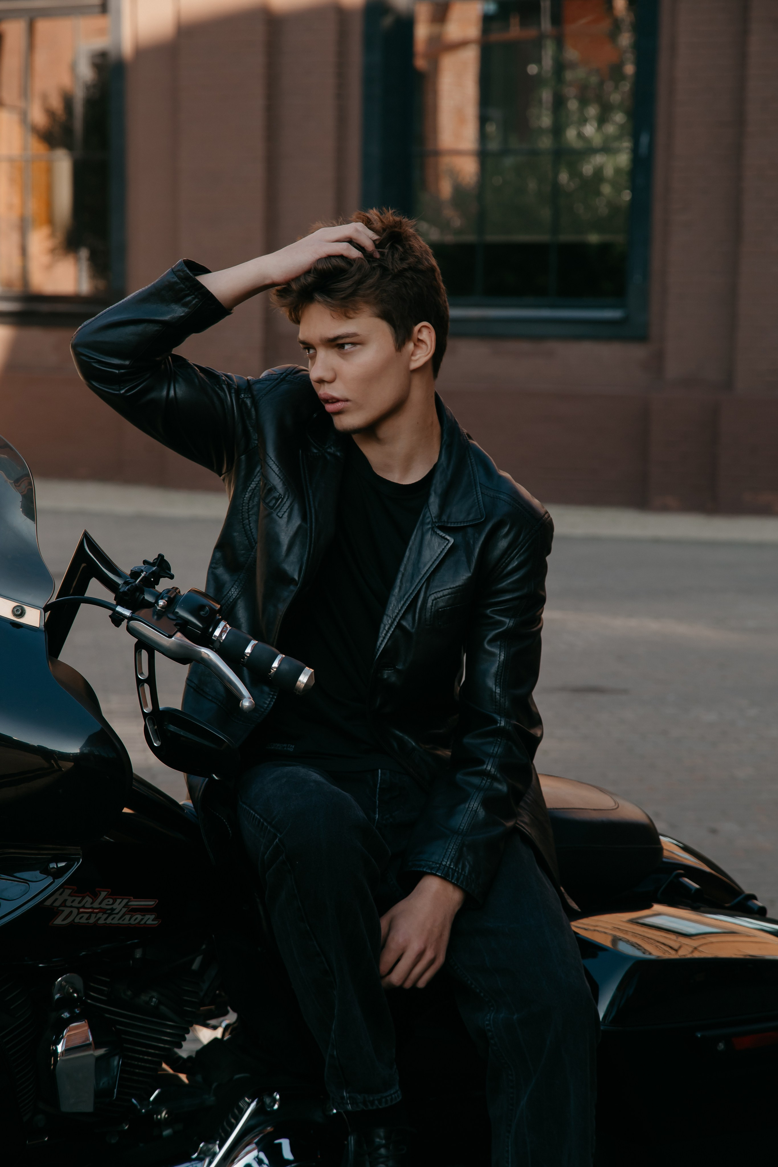 фотосессия с мотоциклом, фотосессия с Harley-Davidson, фотосессия с Harley, фотодень Москва, фотодень с мотоциклом, фотосессия Москва, женская фотосессия Москва, стильная фотосессия, фотосессия для личного бренда, необычная фотосессия, байкерская фотосессия, фотосессия в стиле Harley, фотосессия для девушки, фотосессия с байком, контент-съёмка Москва, брендовая фотосессия, атмосферная фотосессия, fashion фотосессия Москва, Катерина Сысуева, rina_sphoto