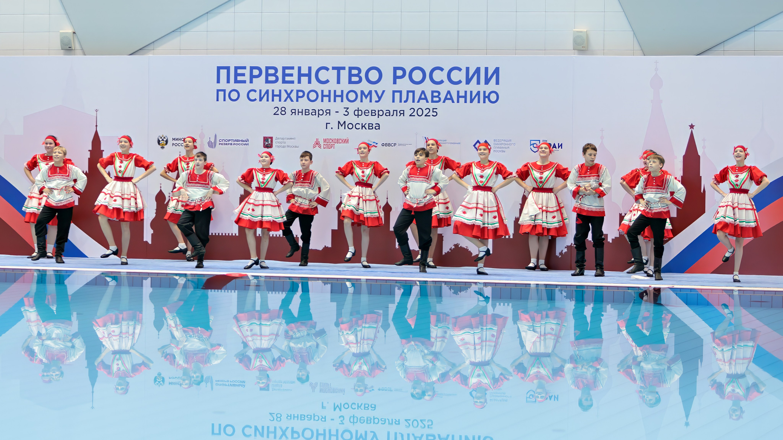 Открытие первенства России по синхронному плаванию. Выпускные альбомы и школьный фотограф в Подольске, Троицке, Щербинке, Москве и Московской области