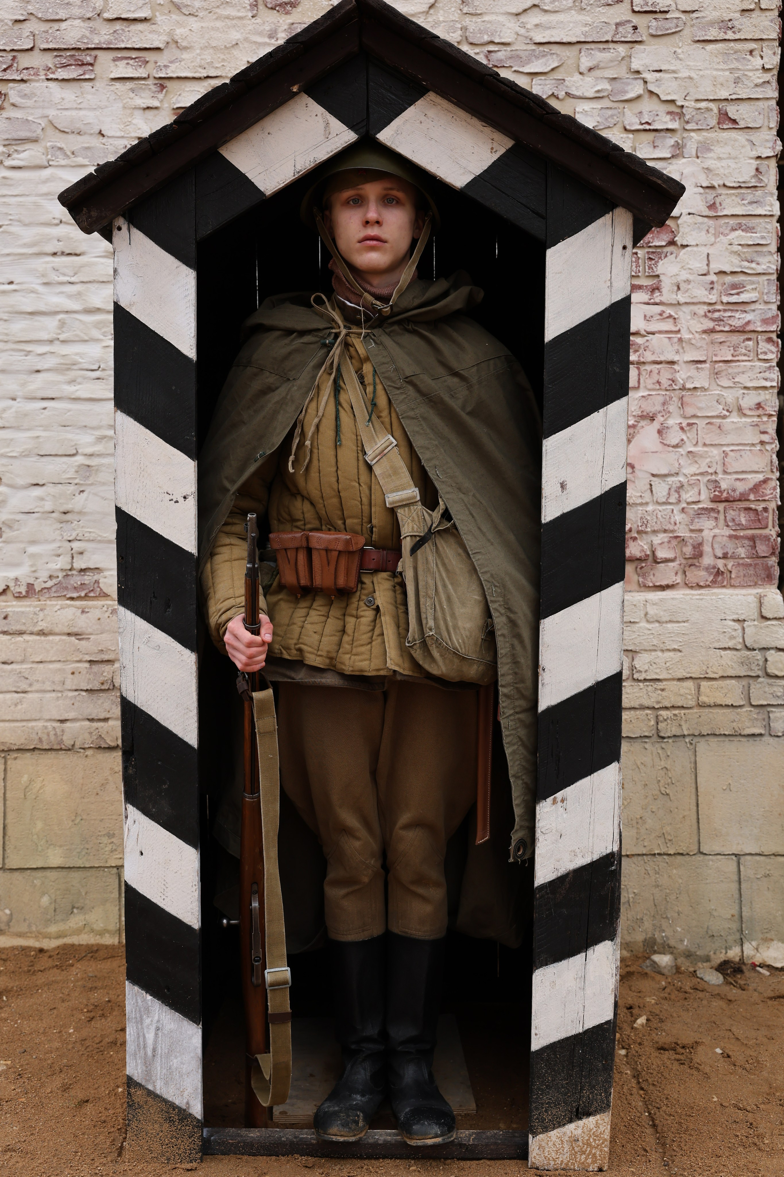 Инсталяция взятия Рейхстага Игорь Угольников. Кинопарк. 2025 г. Репортажный фотограф, спортивный фотограф в Москве и области