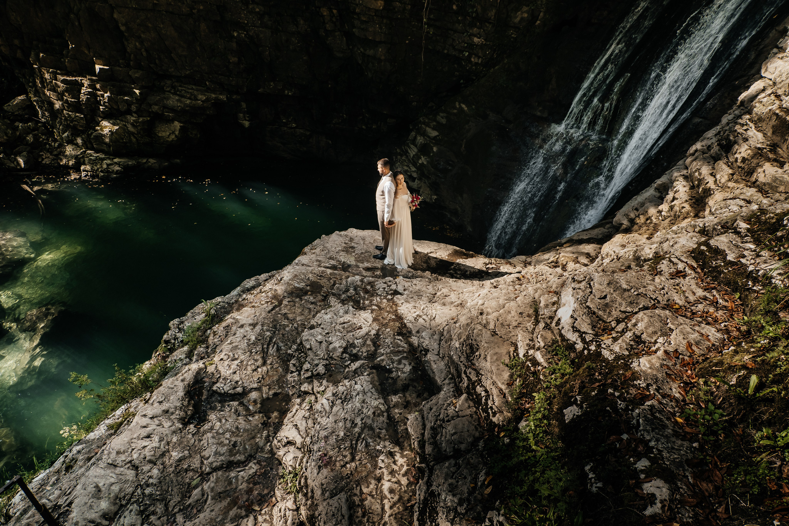 Свадьба на водопаде. Свадьба в Абхазии|Фотограф в Абхазии