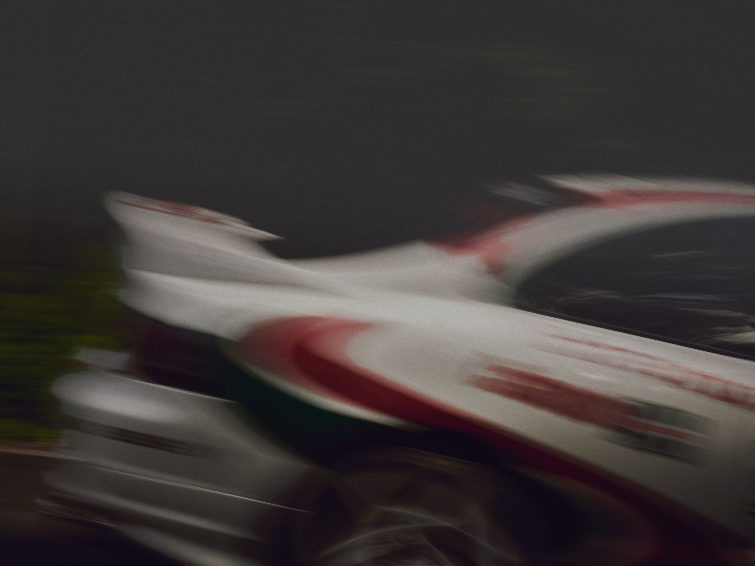 Упражнение с асфальтом. Коммерческий и художественный фотограф в Москве Плоскирев Валерий