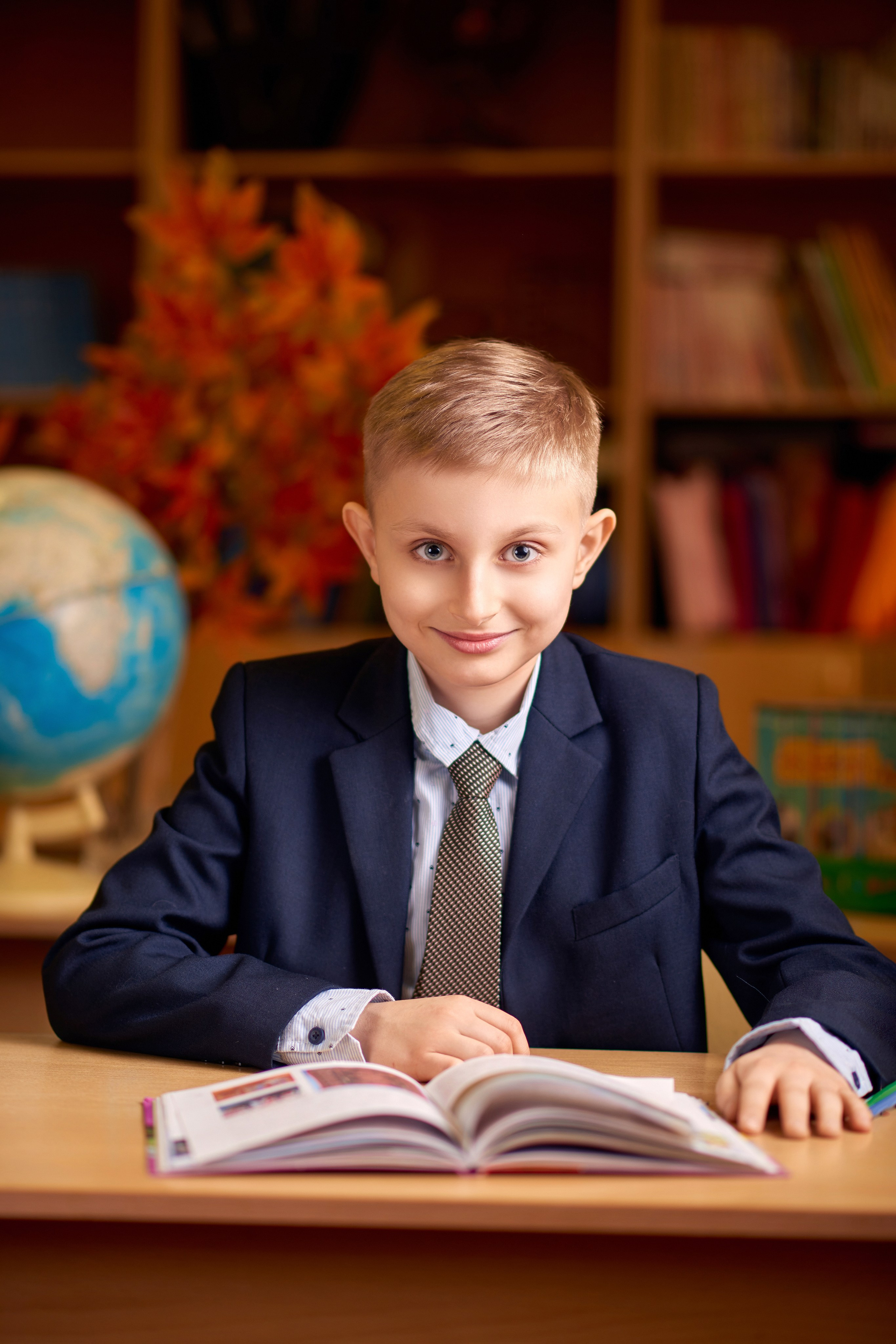 Как создается волшебство выпускных портретов. Школьный фотограф в Туле Владимир Греков. Выпускные альбомы