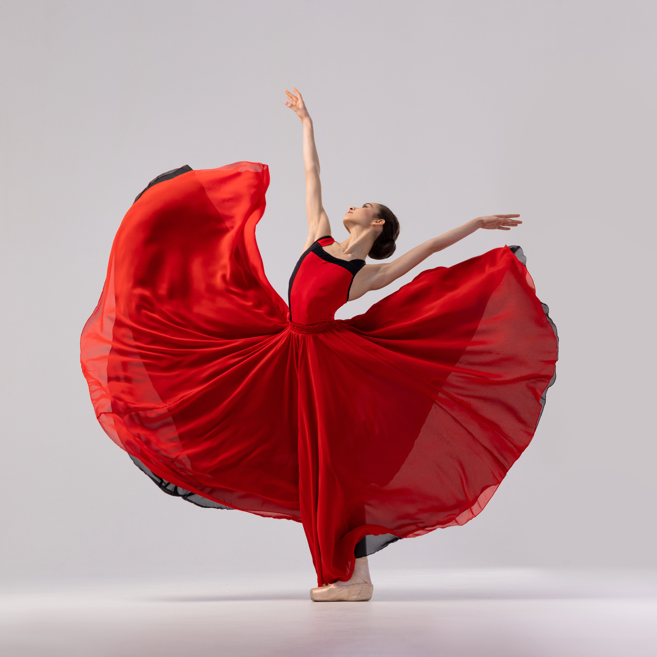 Юбка воздушная двухсторонняя красно-чёрная напрокат бесплатно. Балетный фотограф Алина Ханько — Душа Балета
