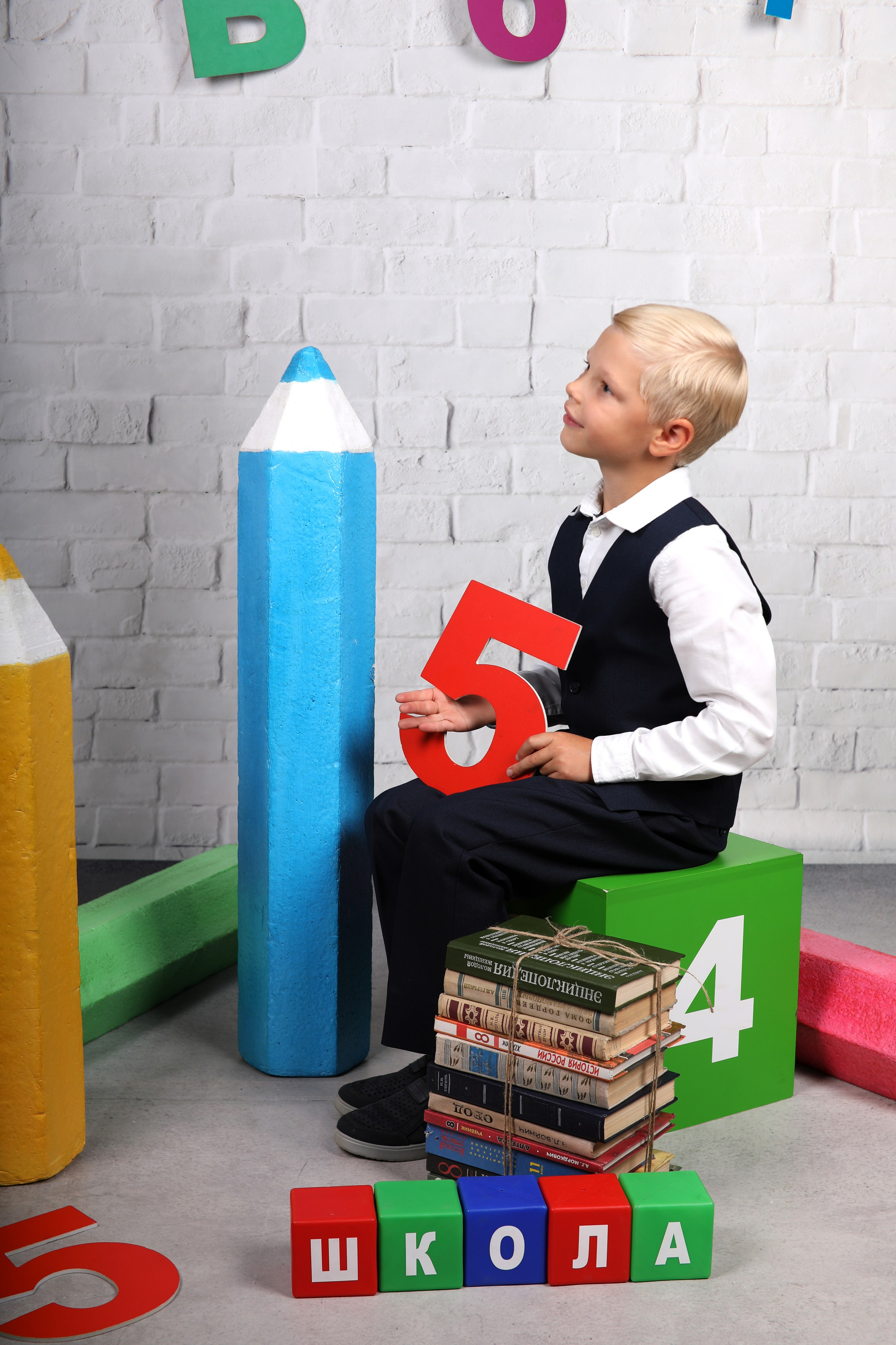 Выпускные альбомы в Красноярске. Студия Колибри