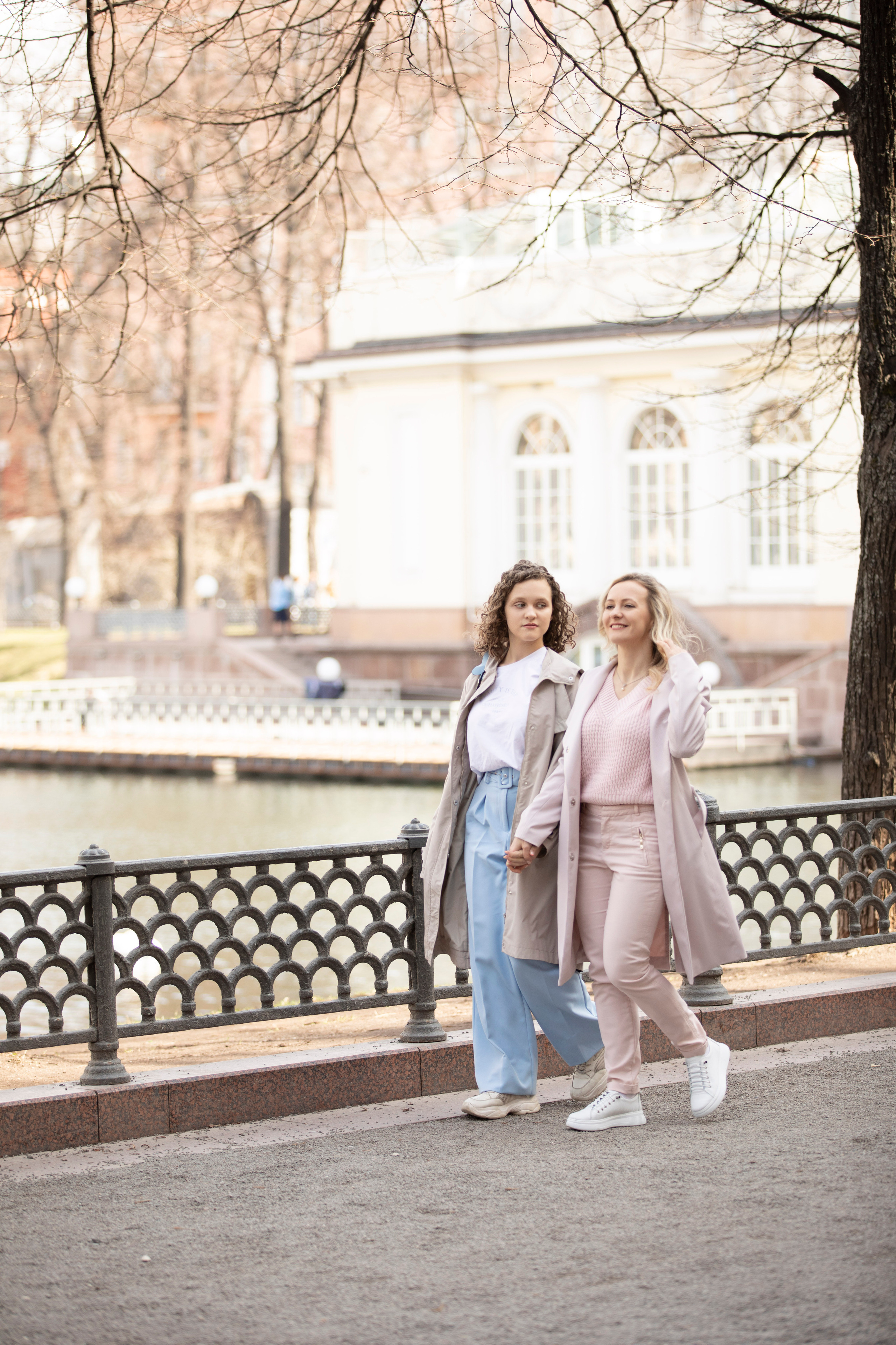 Весенняя прогулка на Патриарших. Семейный и детский фотограф в Москве Татьяна Рос