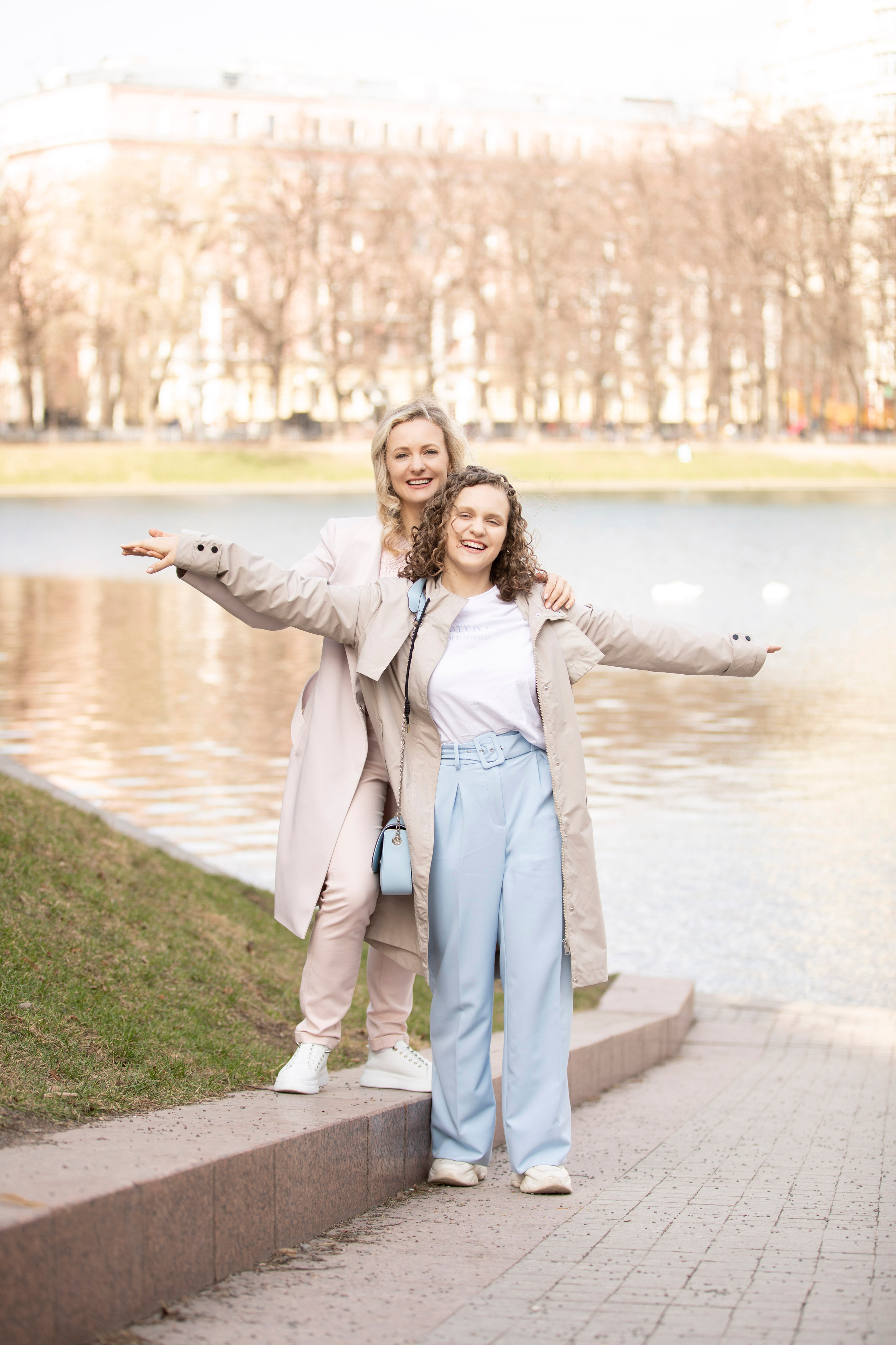 Весенняя прогулка на Патриарших. Семейный и детский фотограф в Москве Татьяна Рос