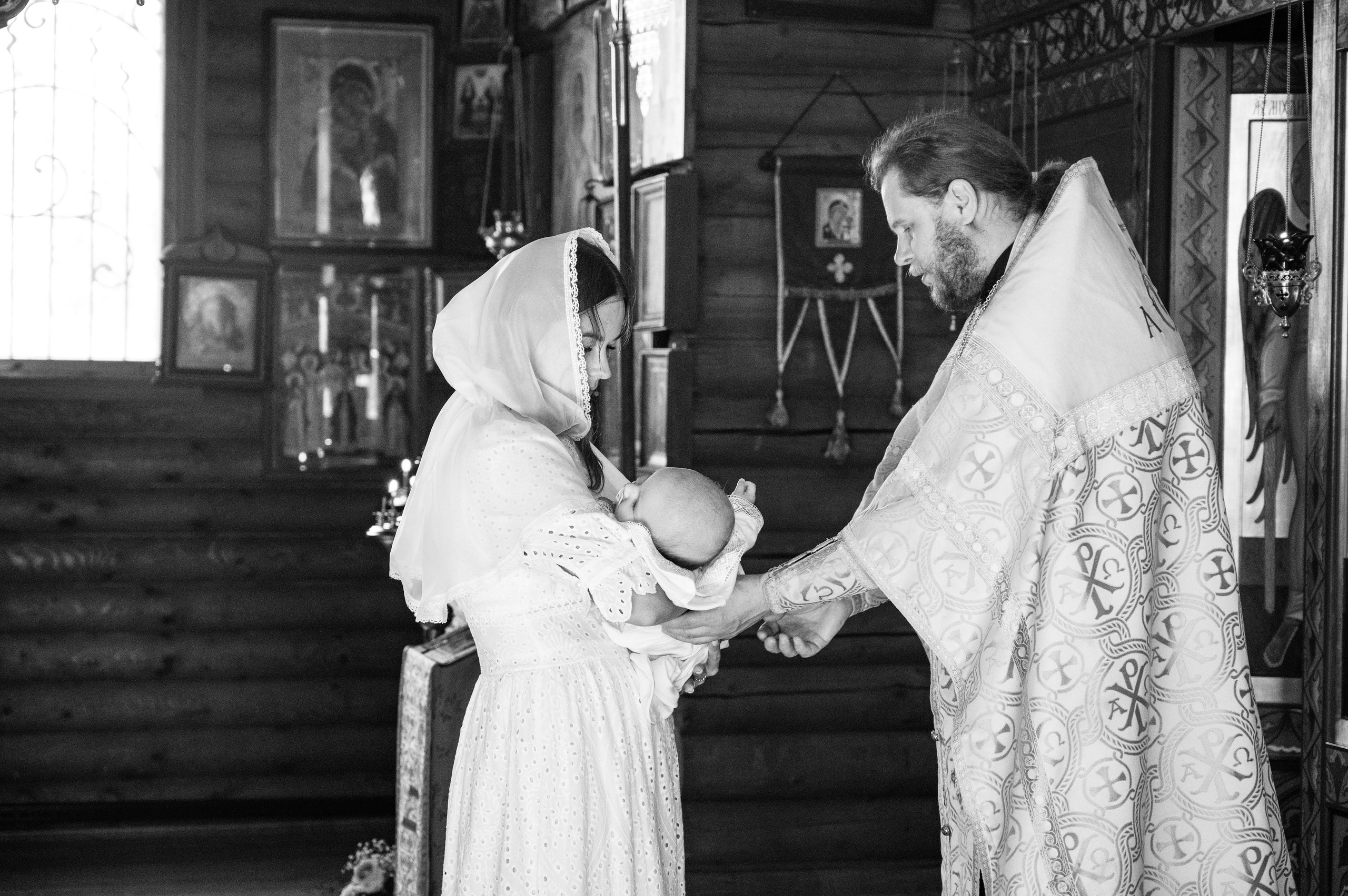 Стоимость крещения. Профессиональный фотограф беременности в СПБ. Стильные фотосессии беременности в стиле минимализм и классическая фотография