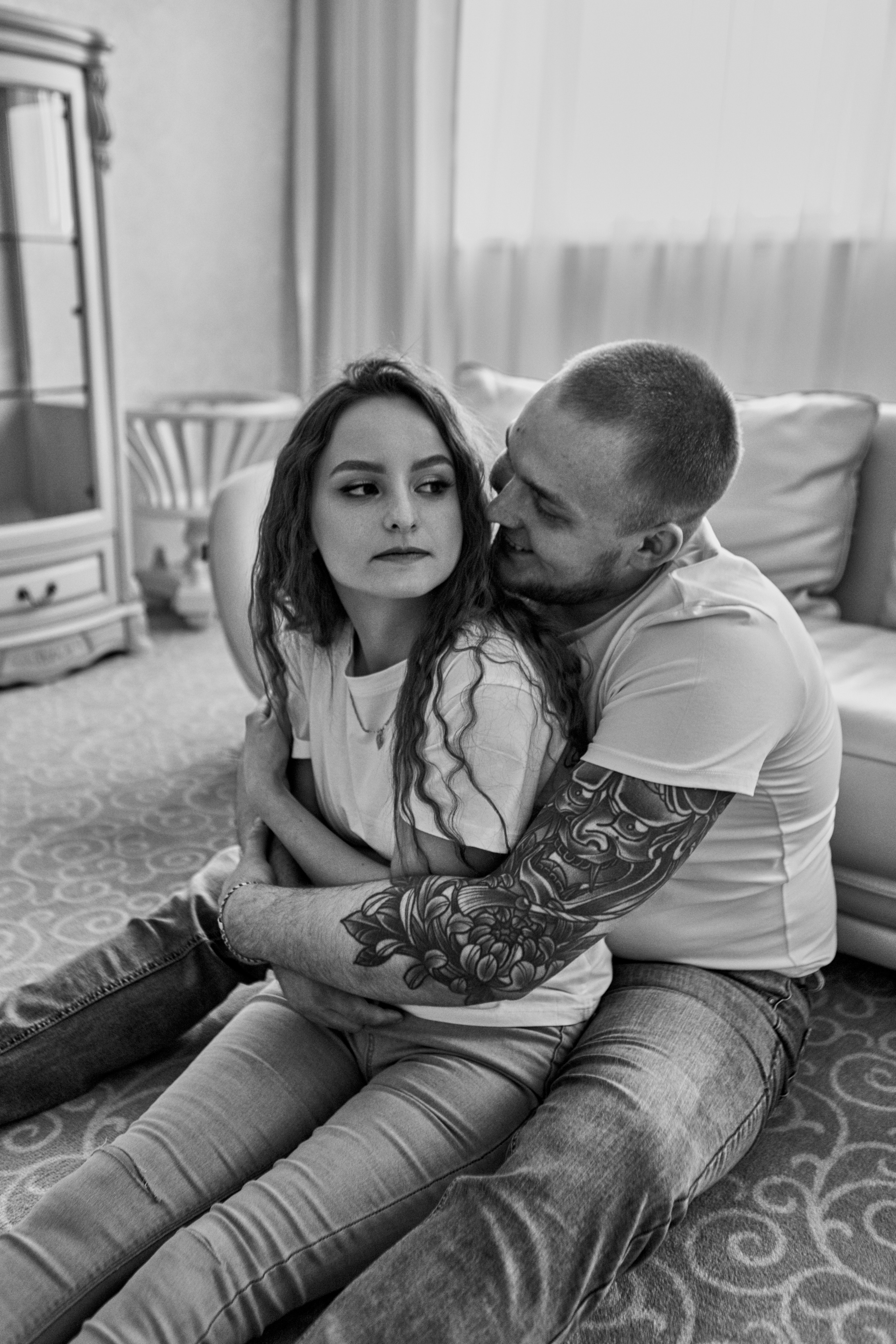 Алексей и Алёна — Love-story в отеле. Фотограф Челябинск — Кирилл Устюжанин