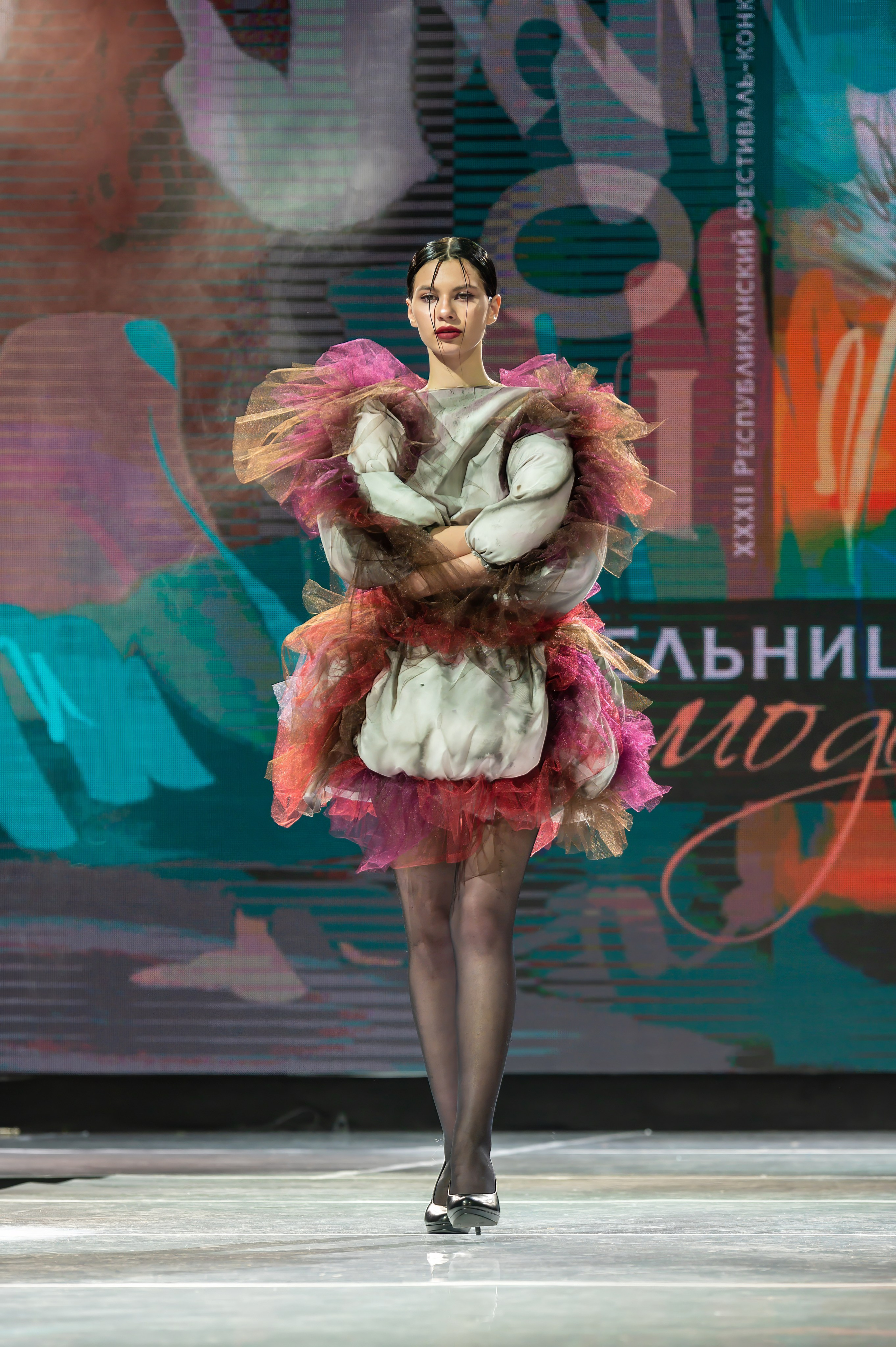 мода , стиль , модели , мода , модный показ , дизайнерский показ