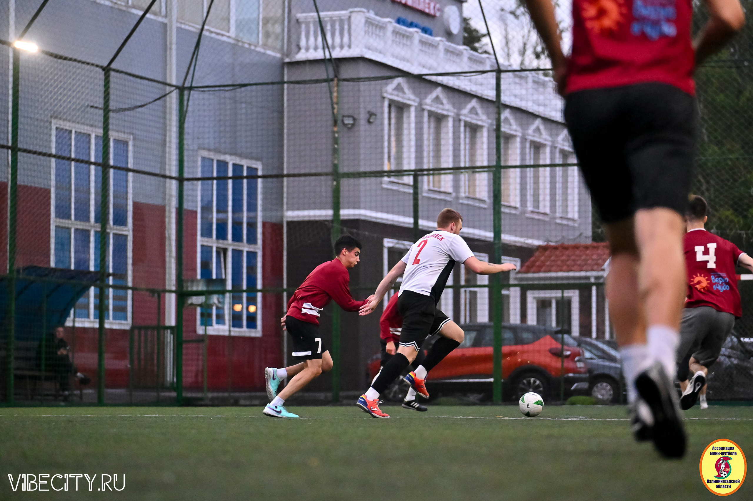 ИГРЫ МИНИ-ФУТБОЛЬНОЙ И КОРПОРАТИВНОЙ ЛИГИ. VIBECITY.RU Вайб Сити Ру Фоторепортажи Фотоотчеты Калининград