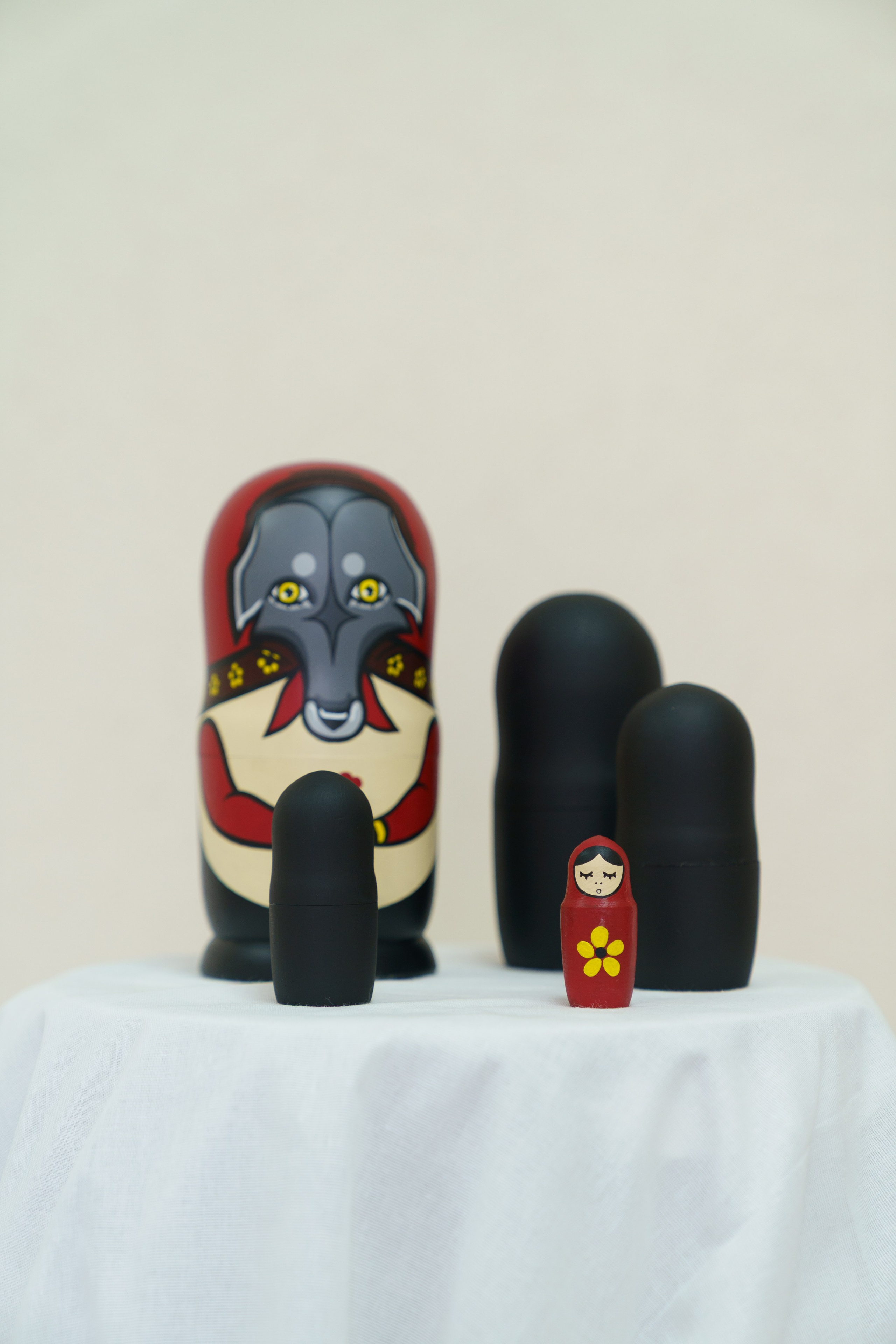 Выставка «Маленький человек» в Нижнем Новгороде. Elena Anosova is an award-winning visual artist