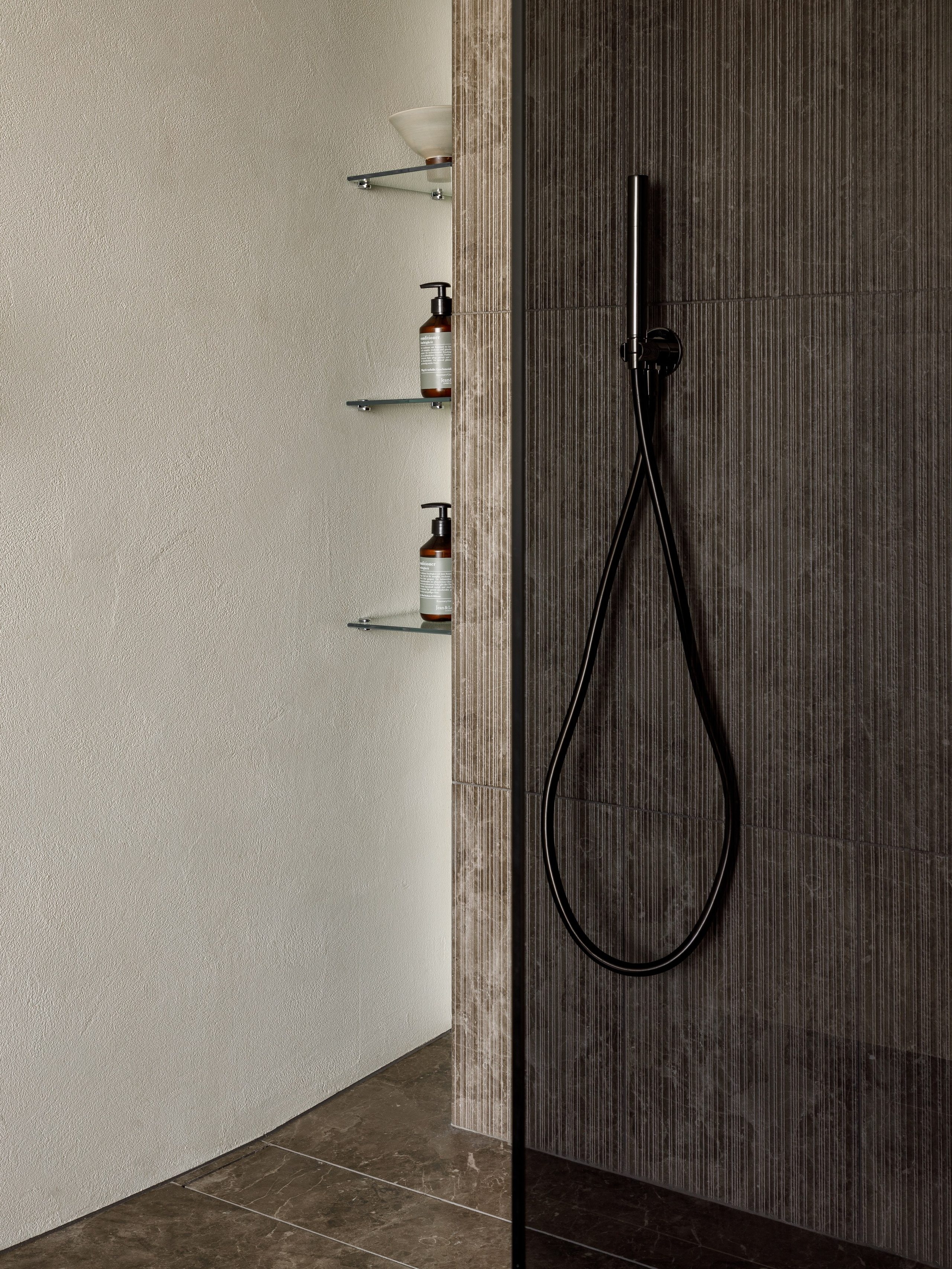 TYURIN+PARTNERS: Квартира в стиле Soft Minimal. Волжский Дзен. Интерьерный фотограф Дима Птицын и стилист Дарья Копылова