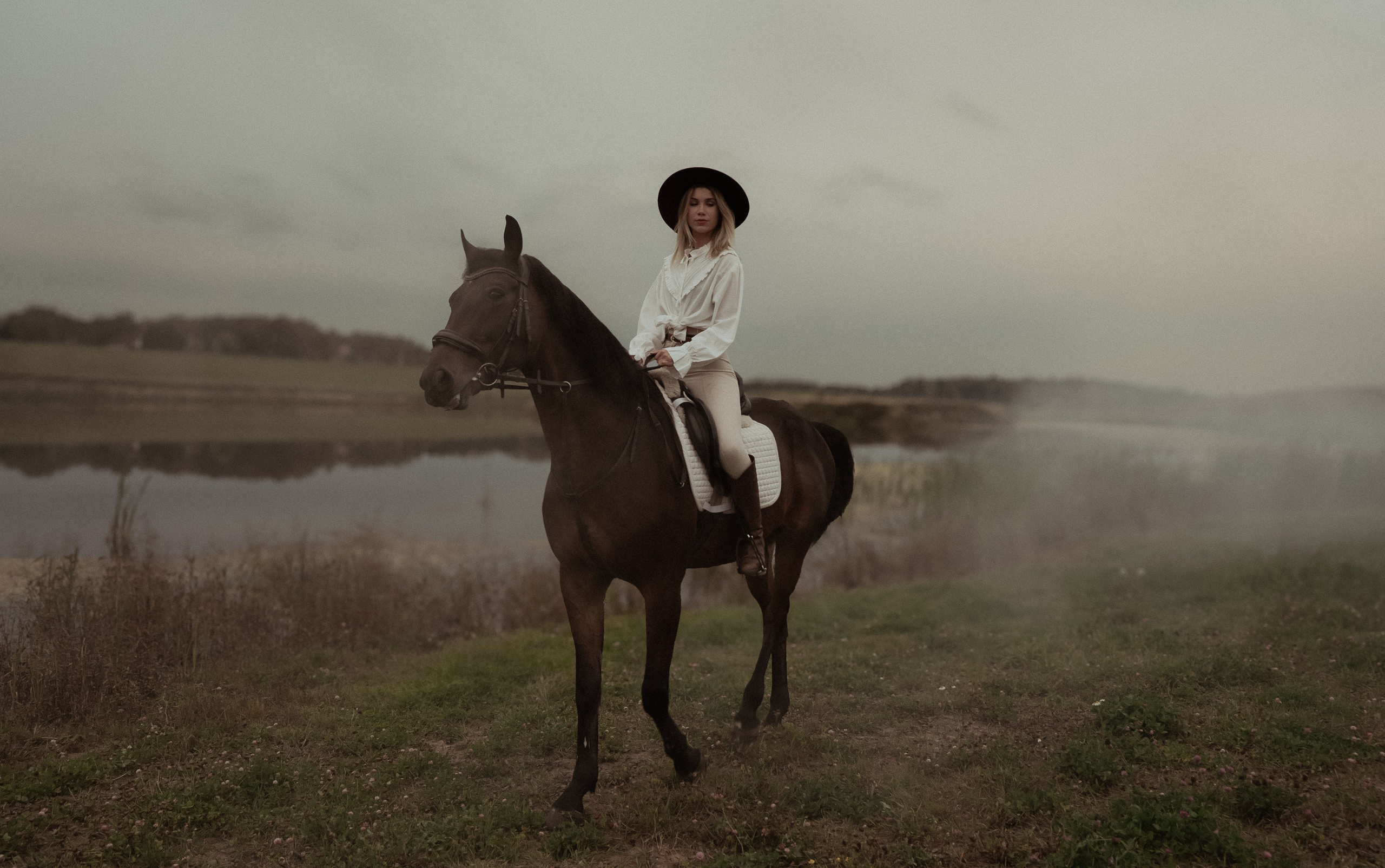 Элегия в седле 📸+🎬. Видеограф / Фотограф  — Яна Спащанская