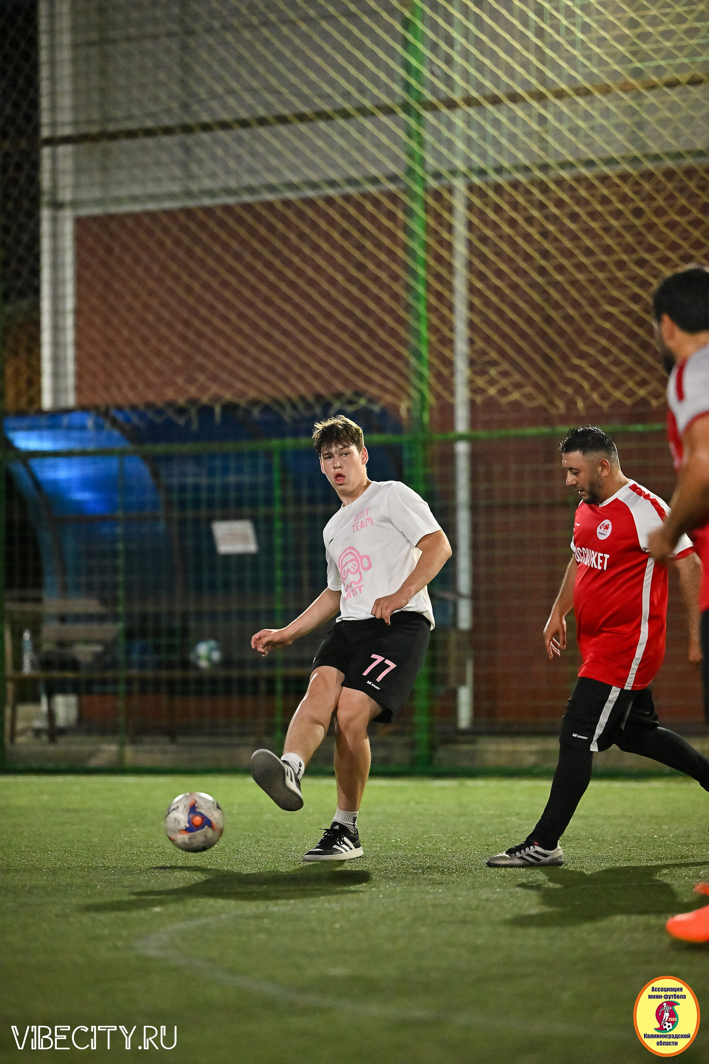 ИГРЫ МИНИ-ФУТБОЛЬНОЙ И КОРПОРАТИВНОЙ ЛИГИ. VIBECITY.RU Вайб Сити Ру Фоторепортажи Фотоотчеты Калининград