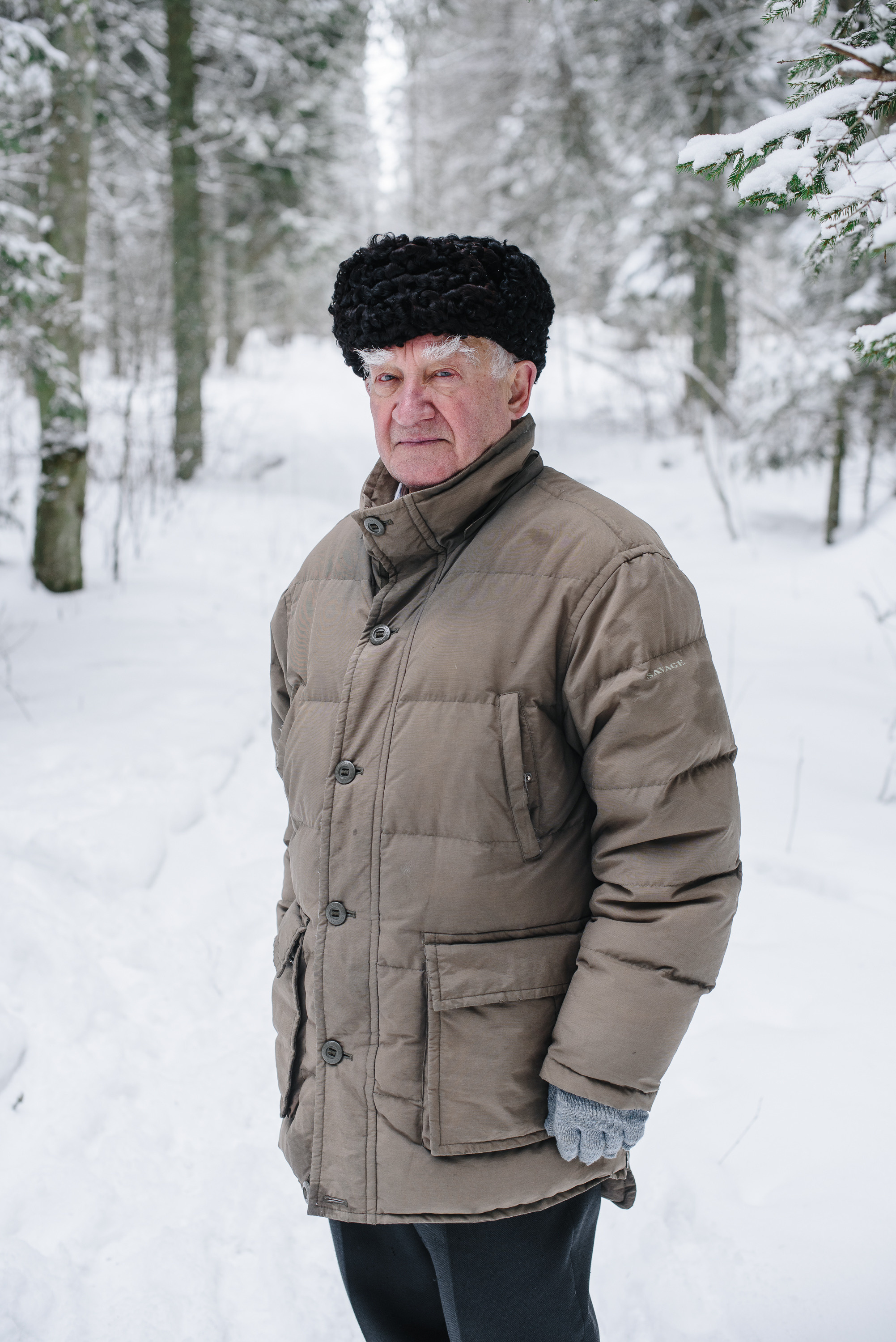 Семейная прогулка по лесу. Фотограф Денис Неместо, портрет, репортаж