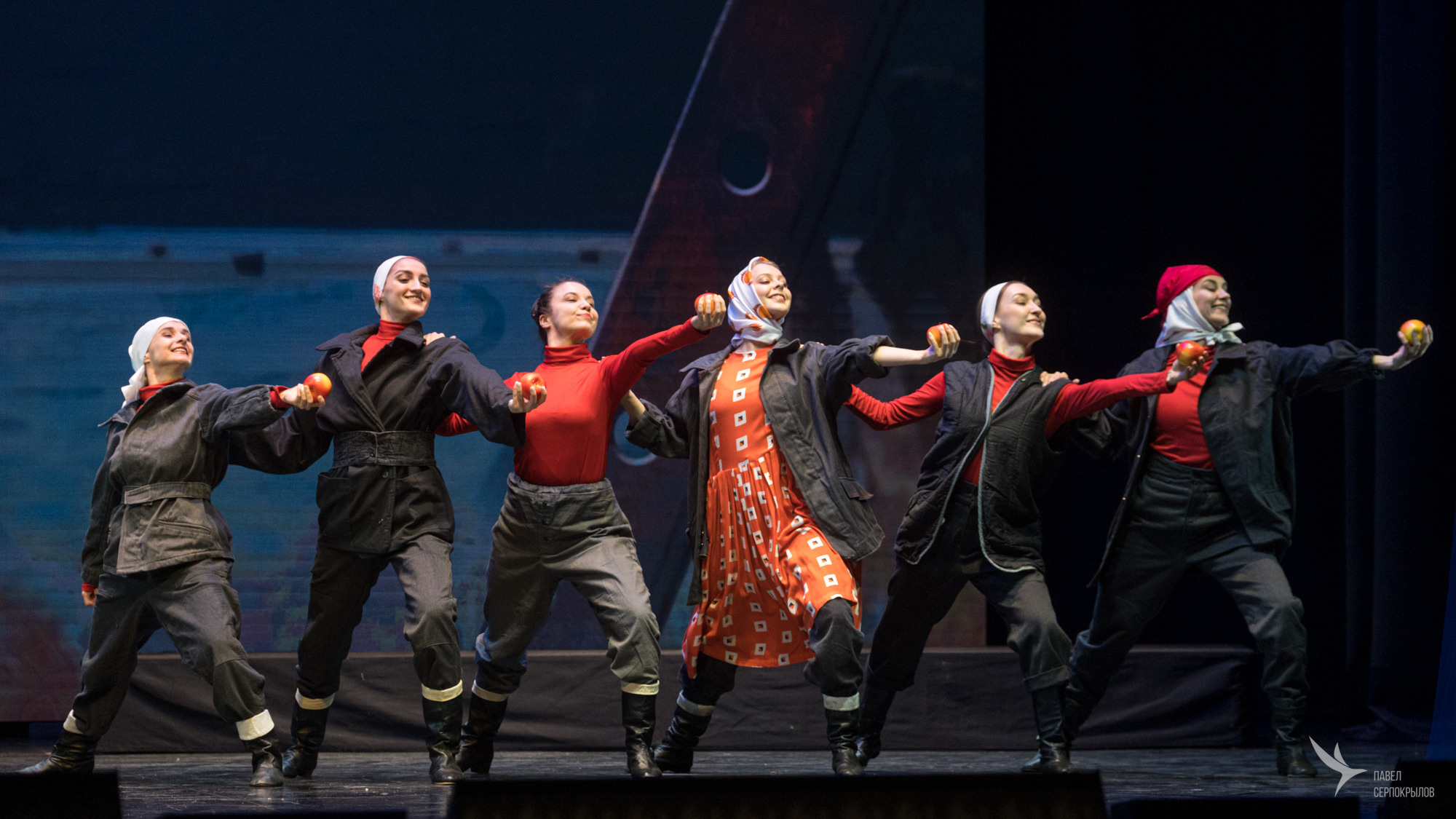 Спектакль-балет «МОЯ КАЗАНЬ». Репортажный фотограф в Казани Павел Серпокрылов