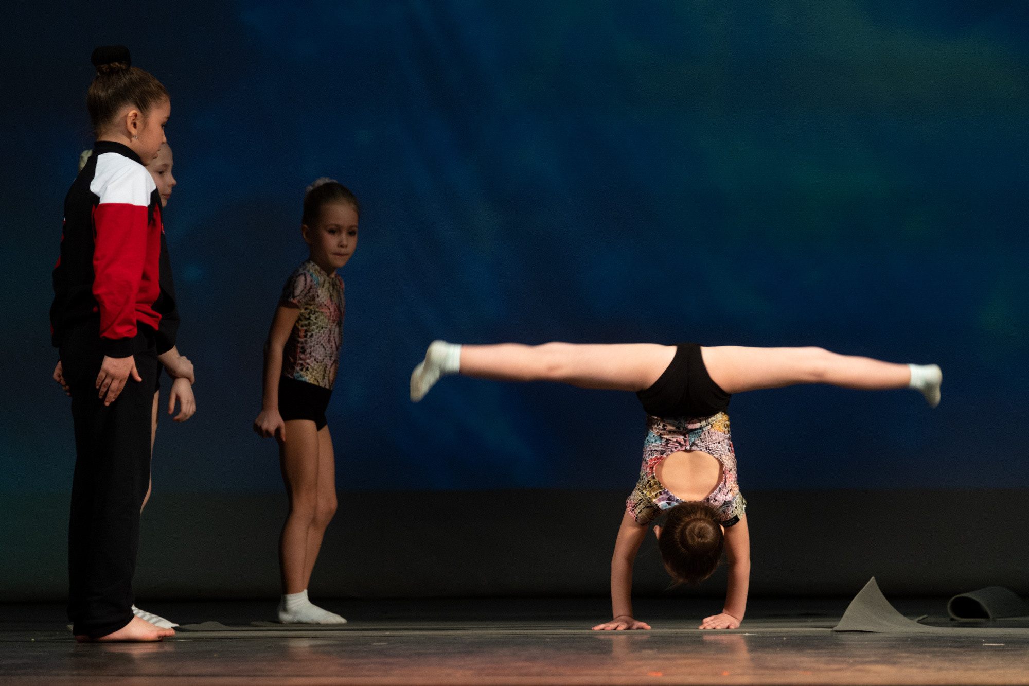 Отчетный концерт в студии танца и фитнеса NS. Репортажный фотограф в Казани Павел Серпокрылов