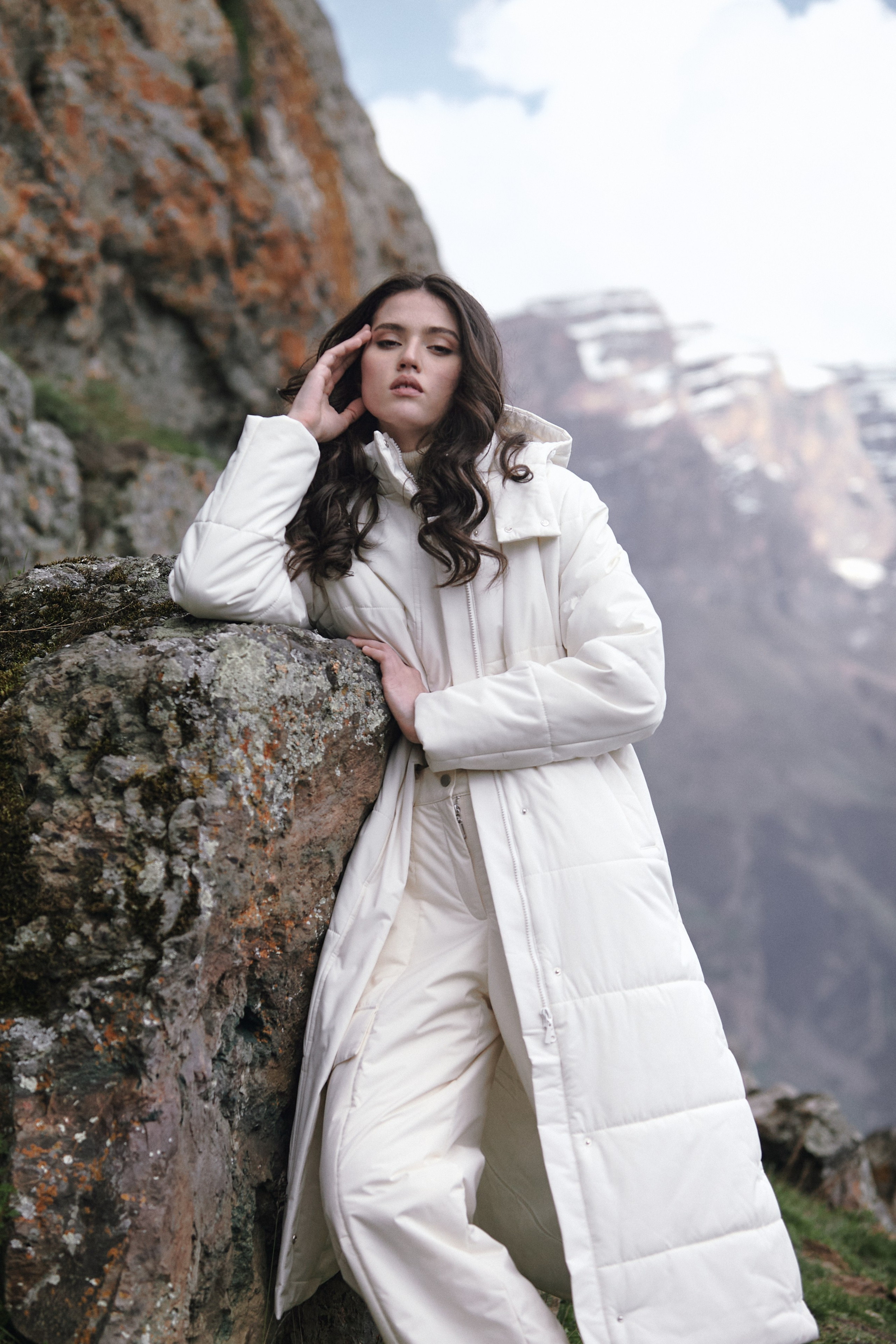 Съемка для бренда одежды в горах. Фотограф Продюсер в горах КБР / Москва Нальчик Горы