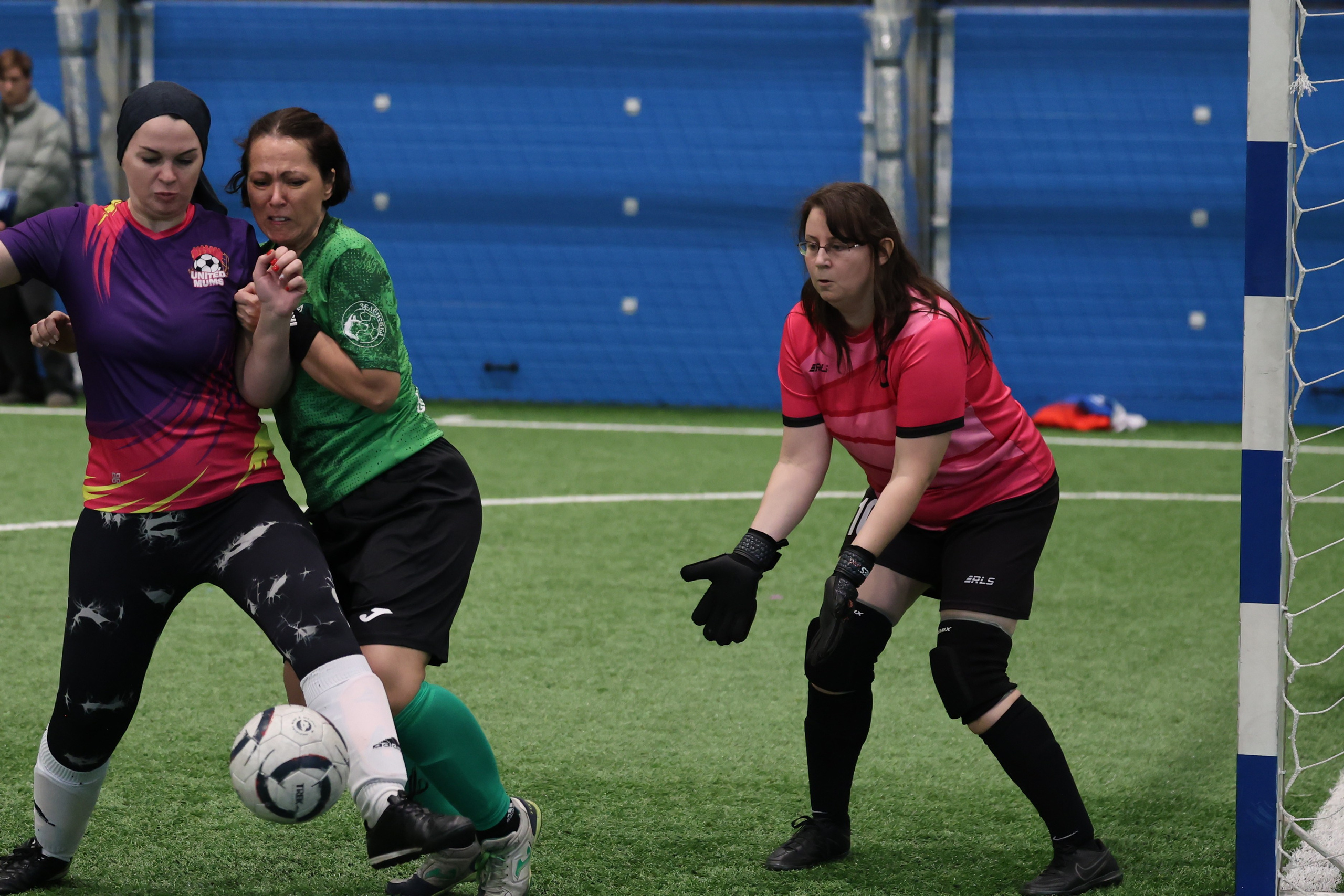 Женский футбол. Репортажный фотограф, спортивный фотограф в Москве и области