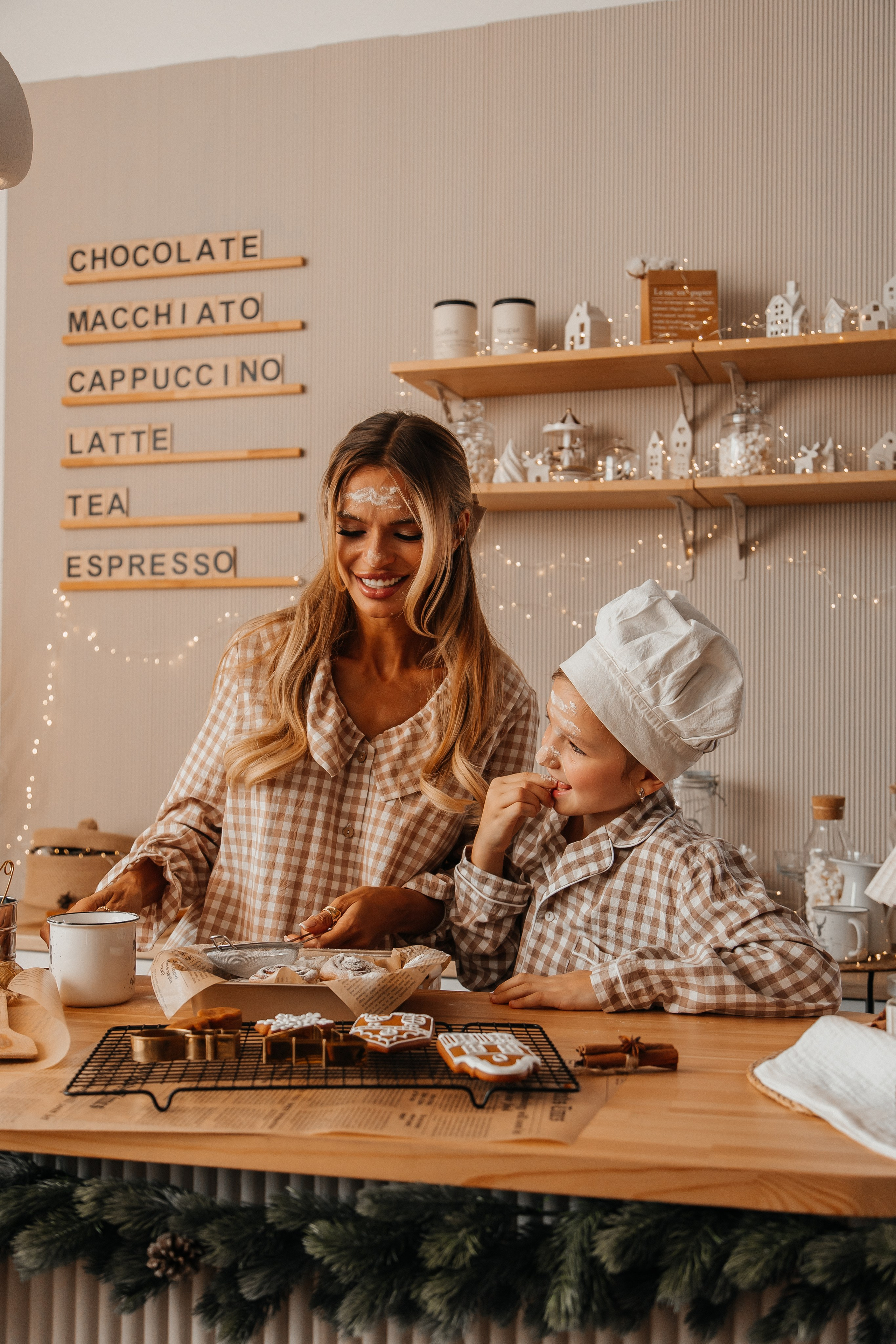 Семейная студийная съемка. Семейный фотограф в Сочи, Лоо, Дагомысе, Вардане Кучумова Олеся