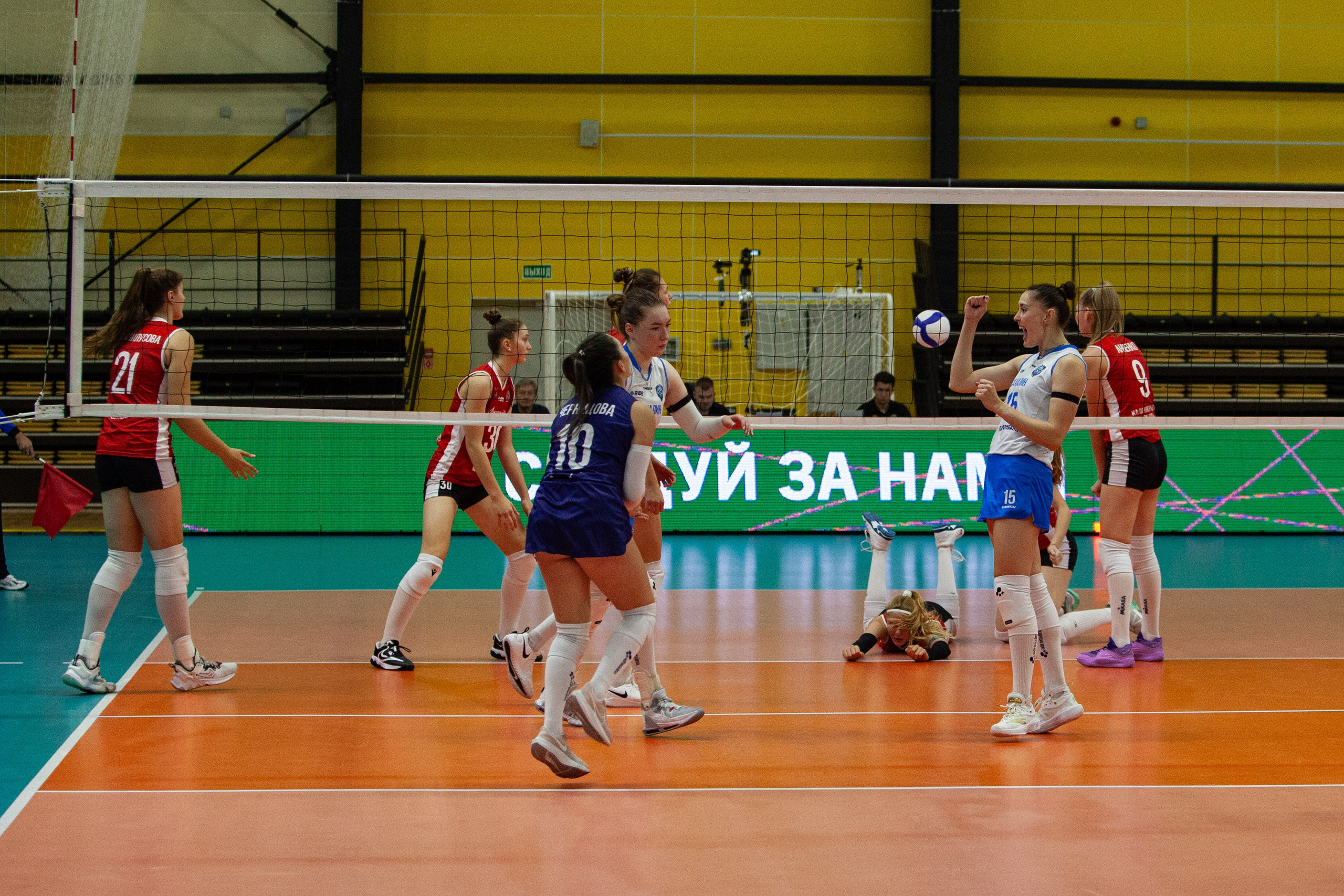 Один день из тура чемпионата России по волейболу. Кутузов Евгений Фотограф в Южно-Сахалинске