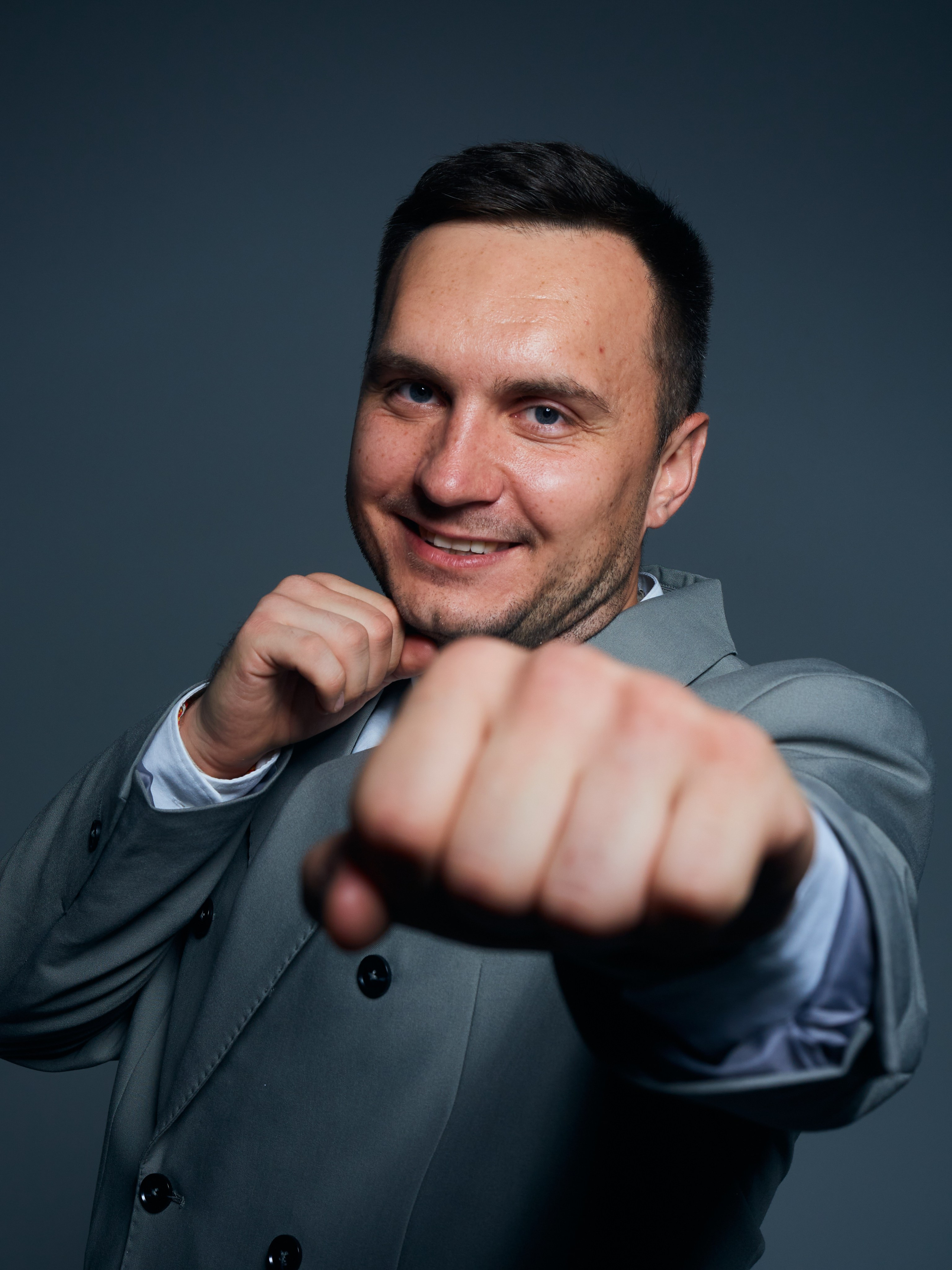 Имиджевая съемка для криптоброкера. Medoed production imidz