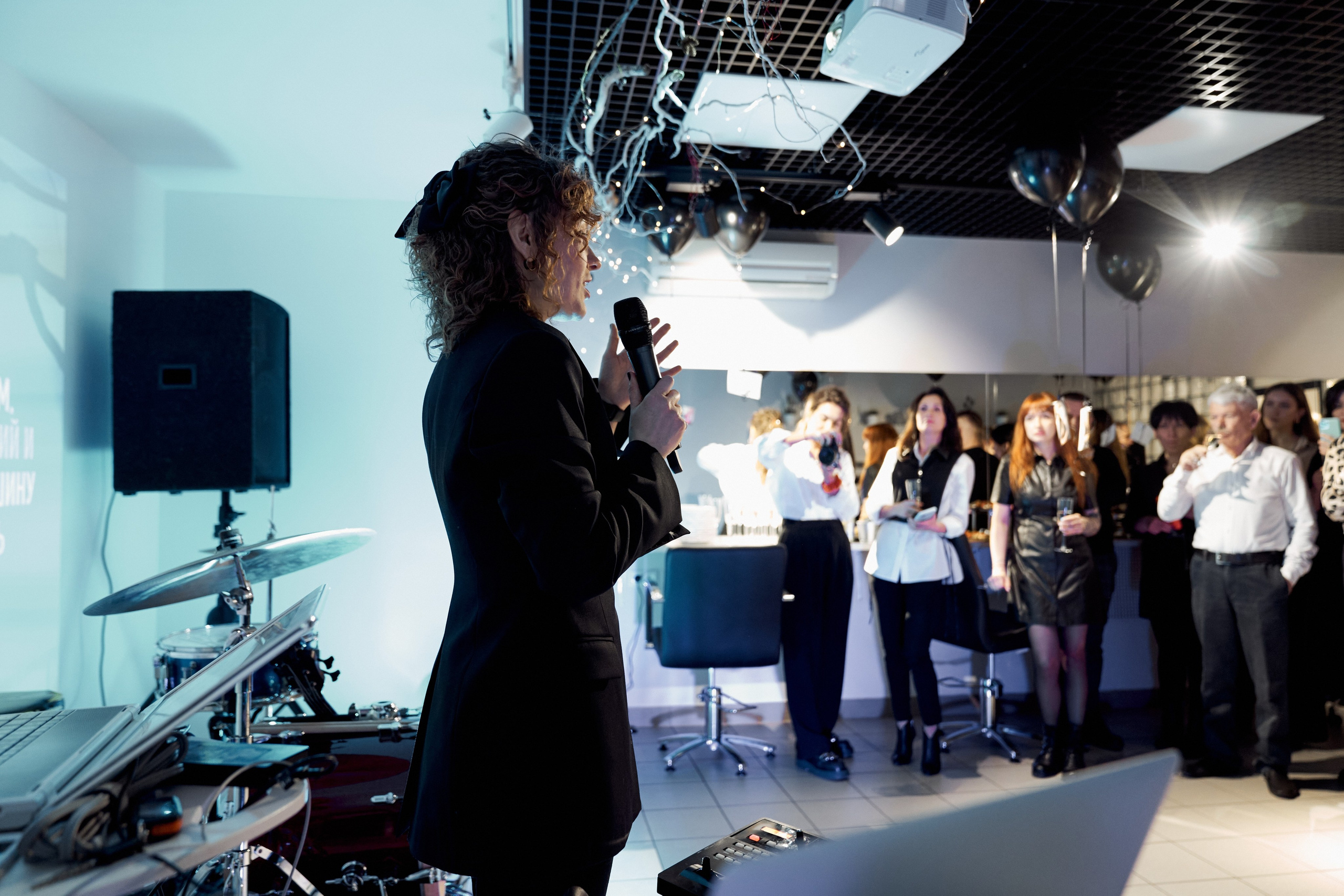 • салон ЛАК. 10 лет. Фоторепортаж мероприятия. Фотограф, индивидуальные женские, мужские фотосессии в Ростове-на-Дону