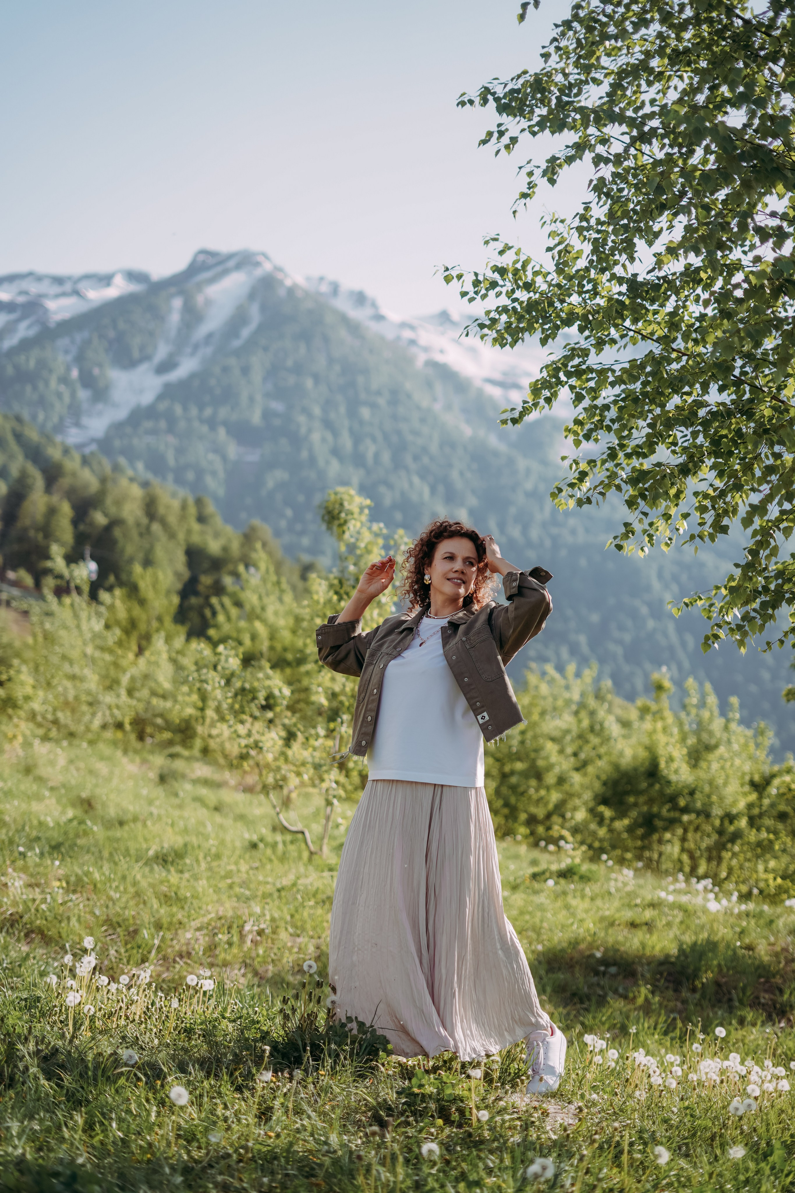 Апрель в горах. Фотосессия для Светланы в Красной Поляне. Фотограф в Сочи и Абхазии | Фототуры | September Air