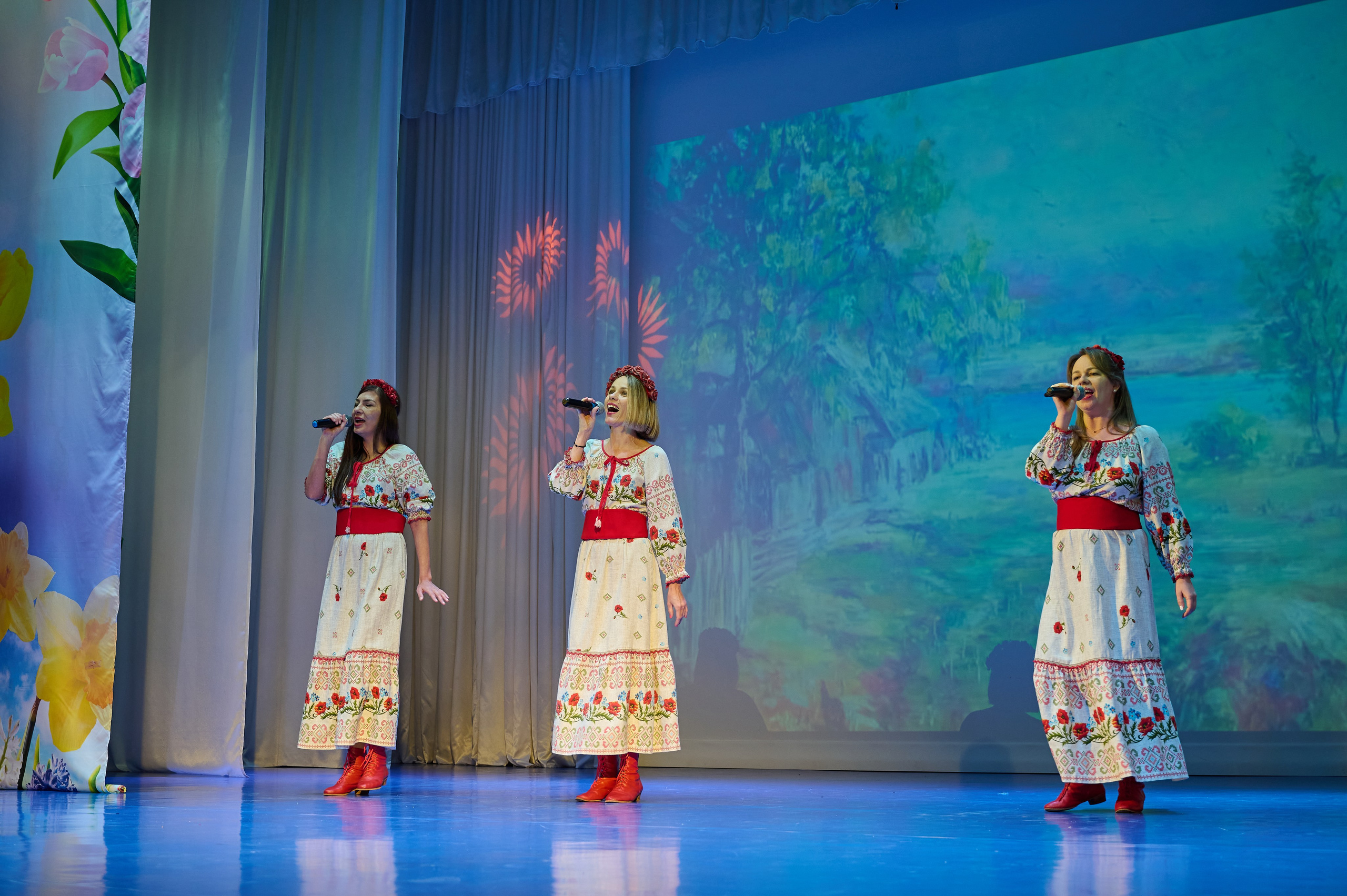 8 марта Марьина роща. Жизнь курорта Кабардинка в фотографиях