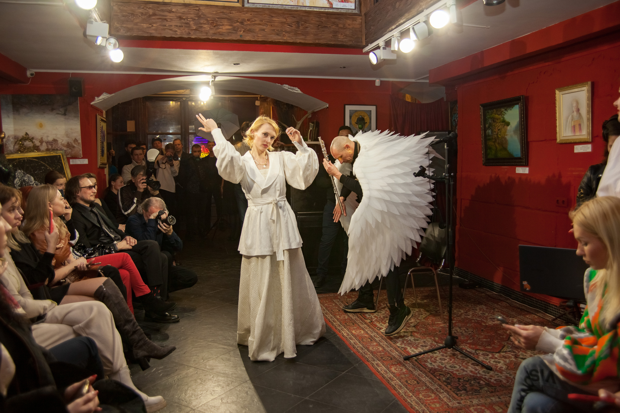 Репортаж Кайрос-маркет в галерее Дрездон | Москва