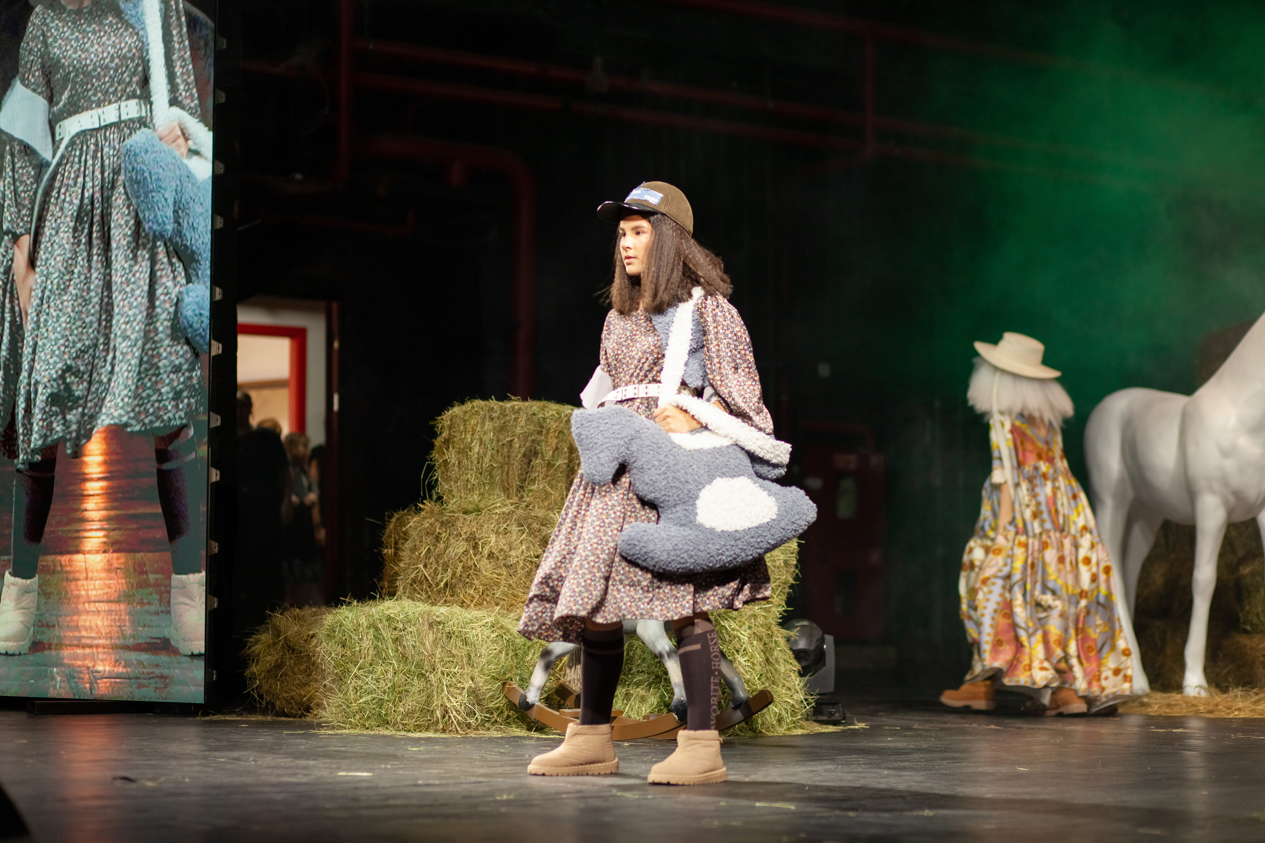 MagicFashionWeek — коллекция «ToyStory» дизайнера Надежды Шибиной