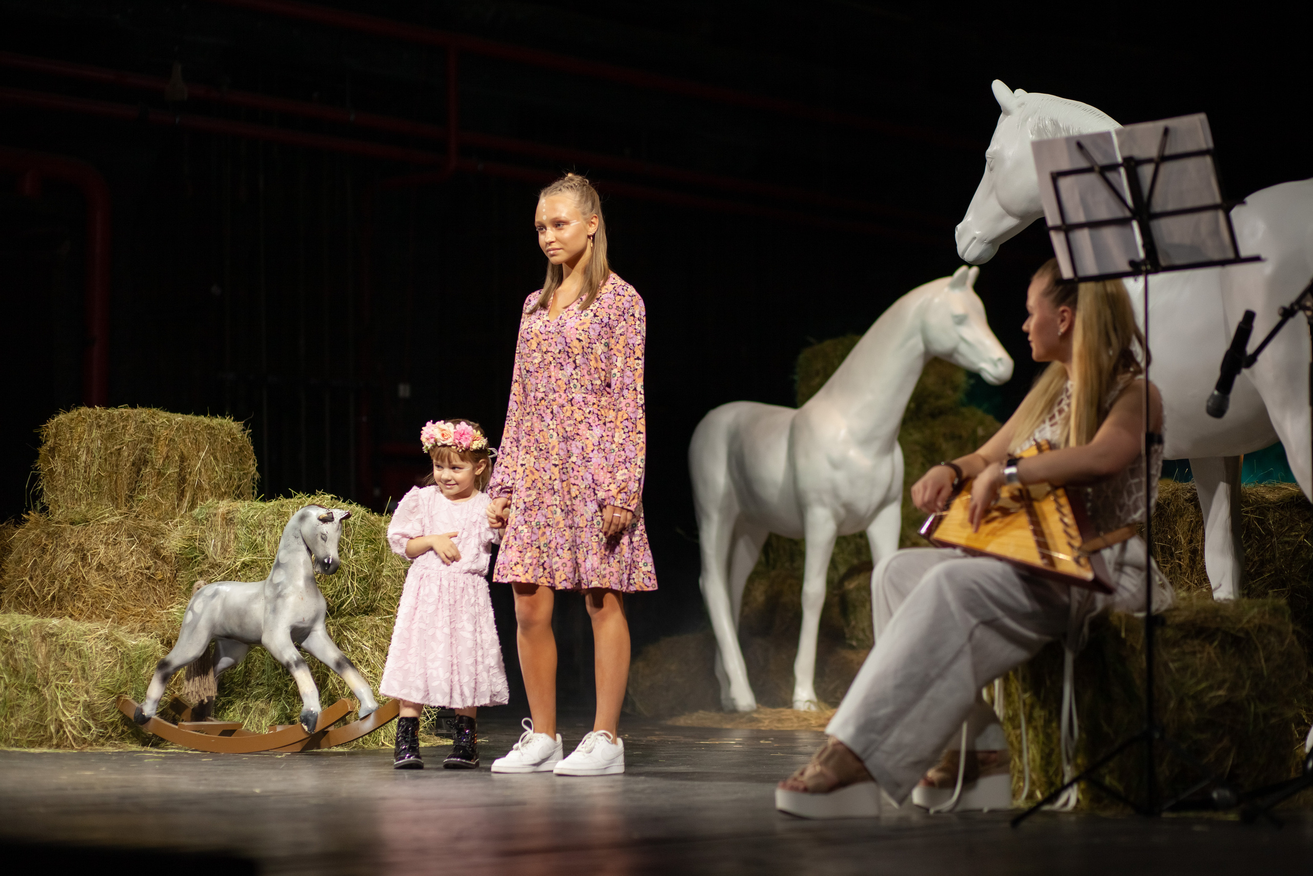 MagicFashionWeek — показ ММШ «Московская Модельная Школа»