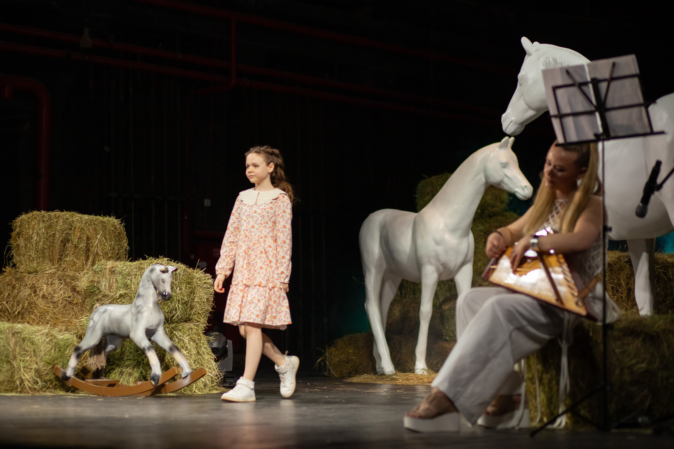 MagicFashionWeek — показ ММШ «Московская Модельная Школа»