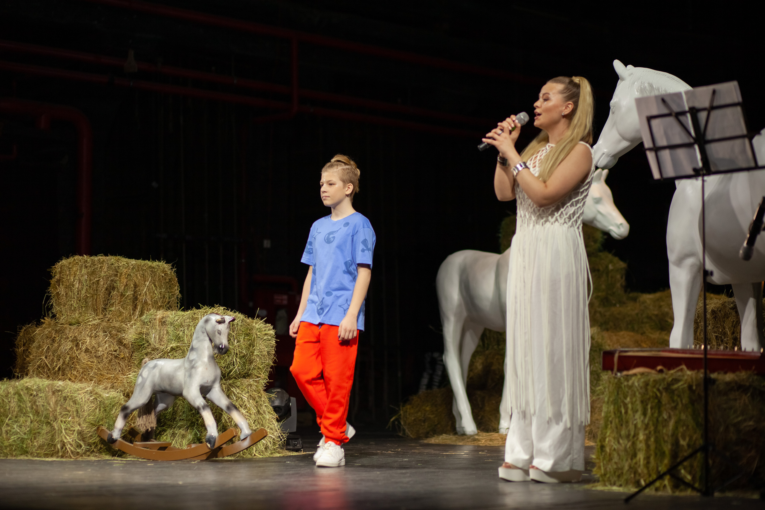 MagicFashionWeek — показ ММШ «Московская Модельная Школа»