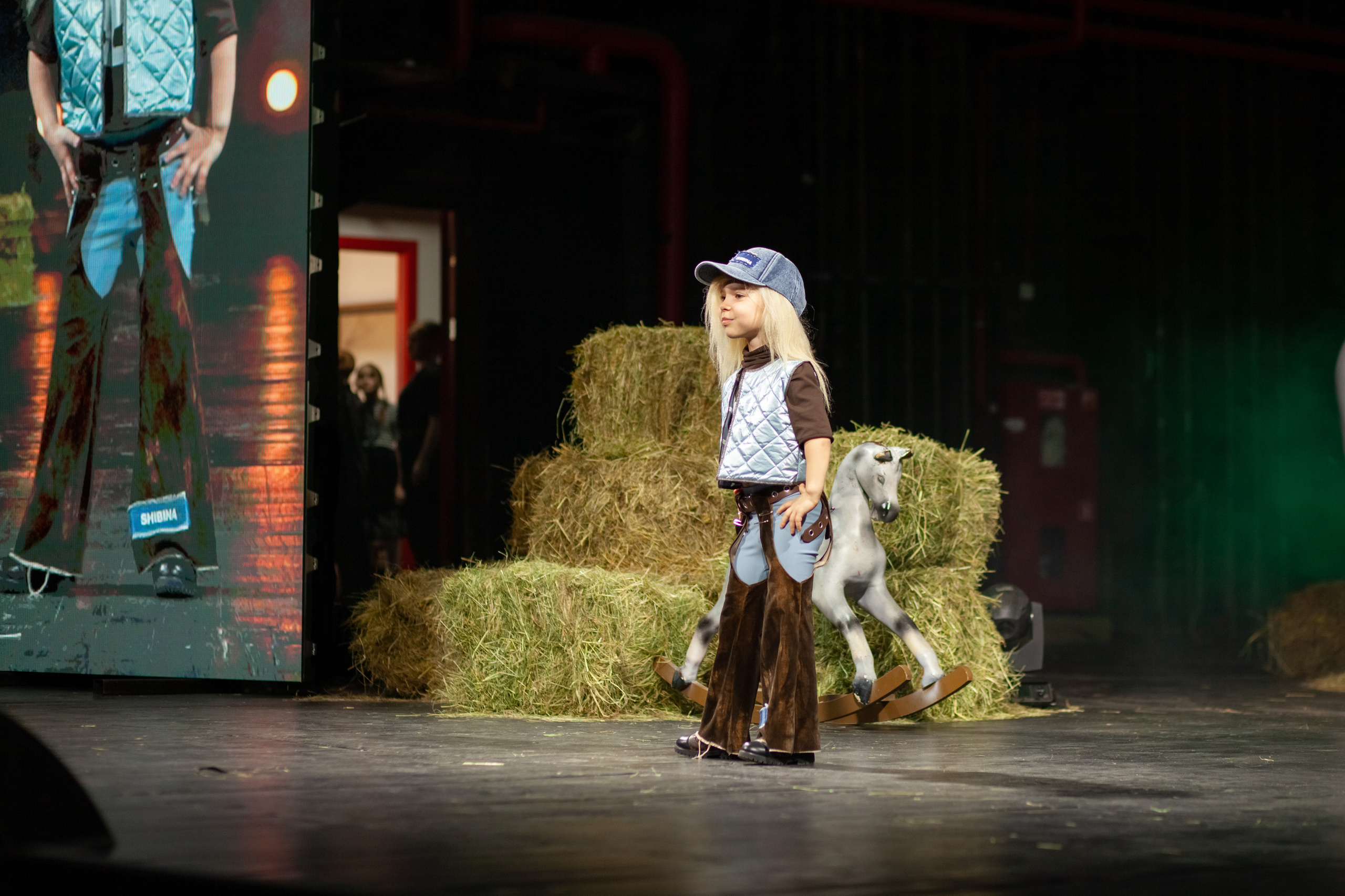 MagicFashionWeek — коллекция «ToyStory» дизайнера Надежды Шибиной