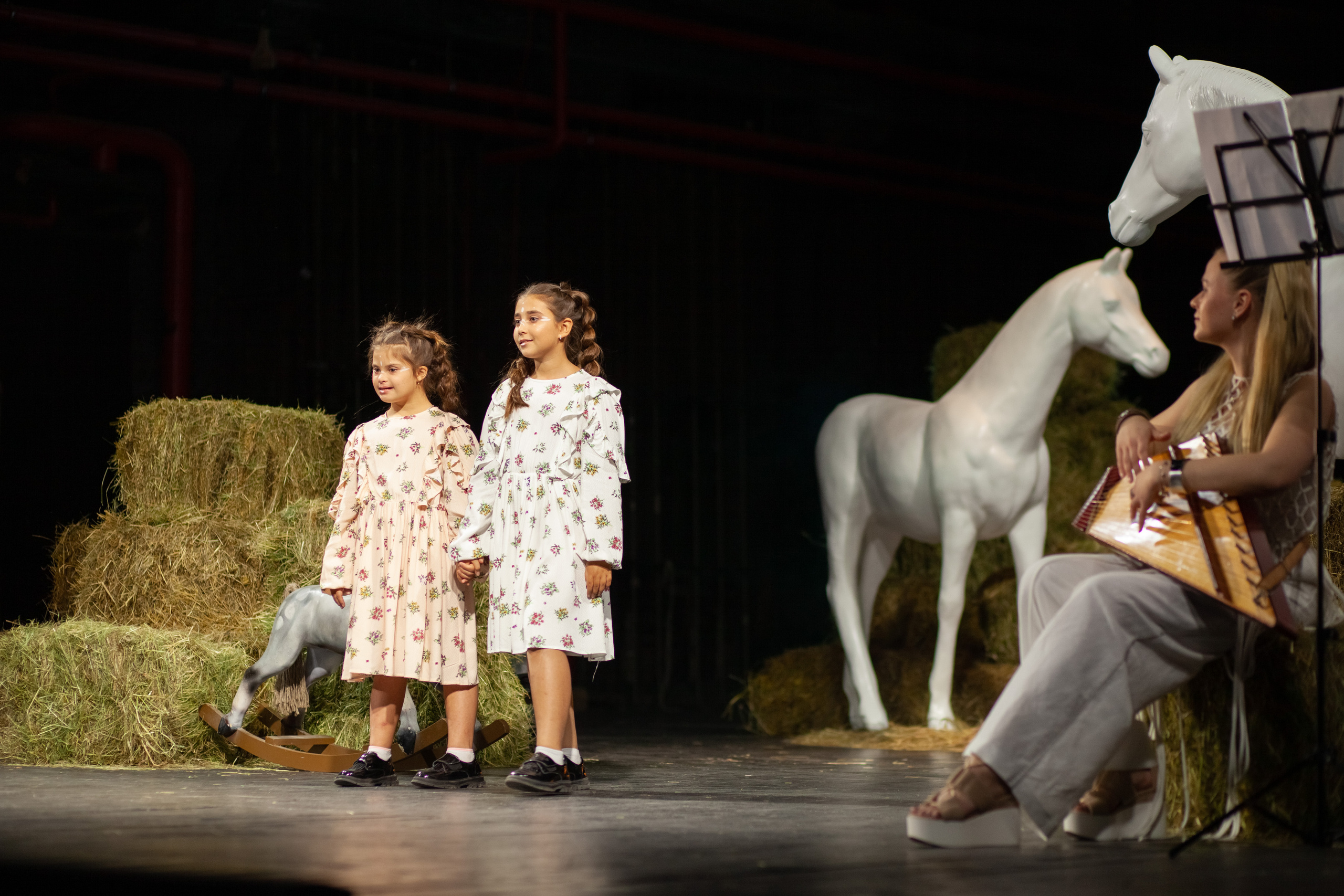 MagicFashionWeek — показ ММШ «Московская Модельная Школа»