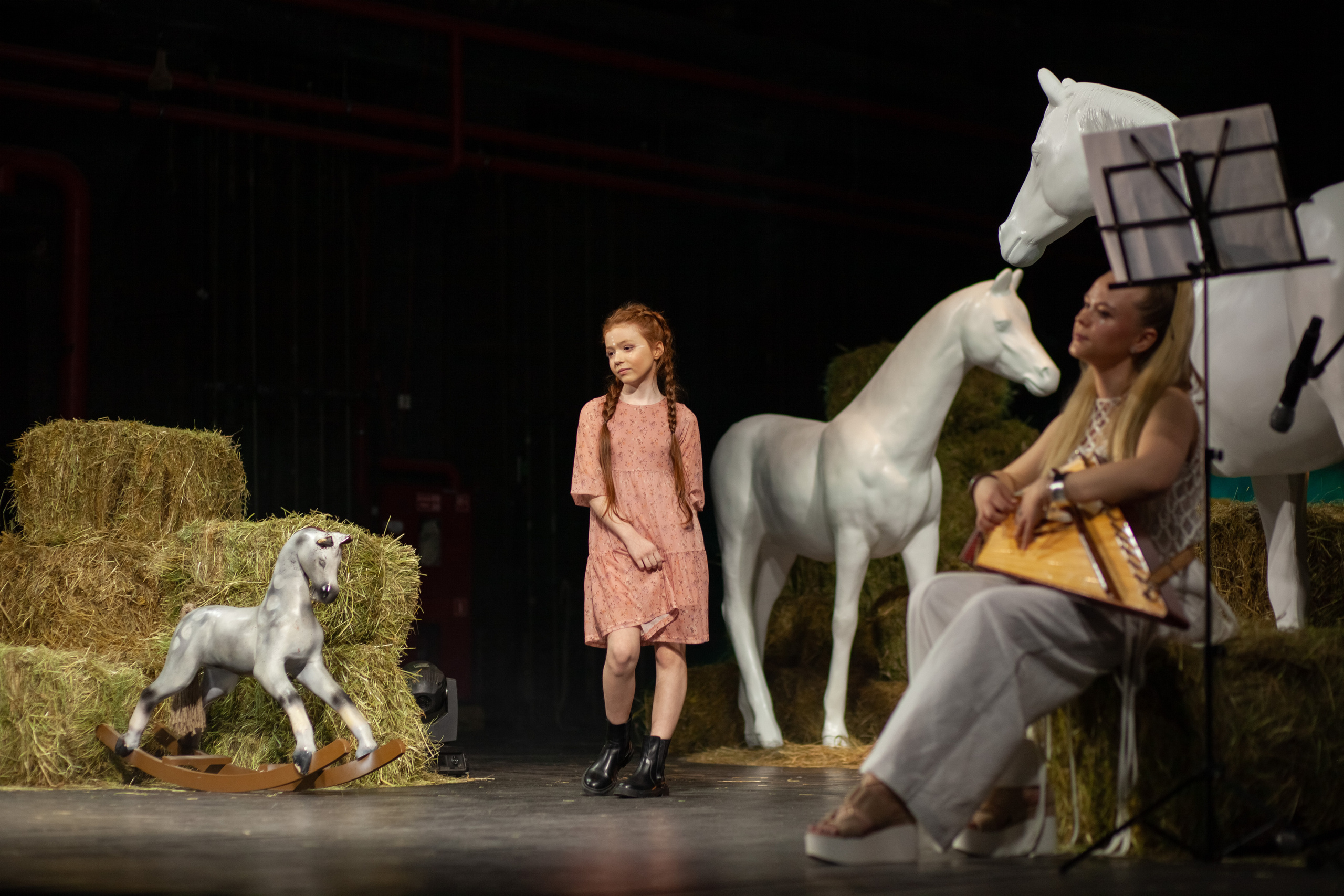 MagicFashionWeek — показ ММШ «Московская Модельная Школа»