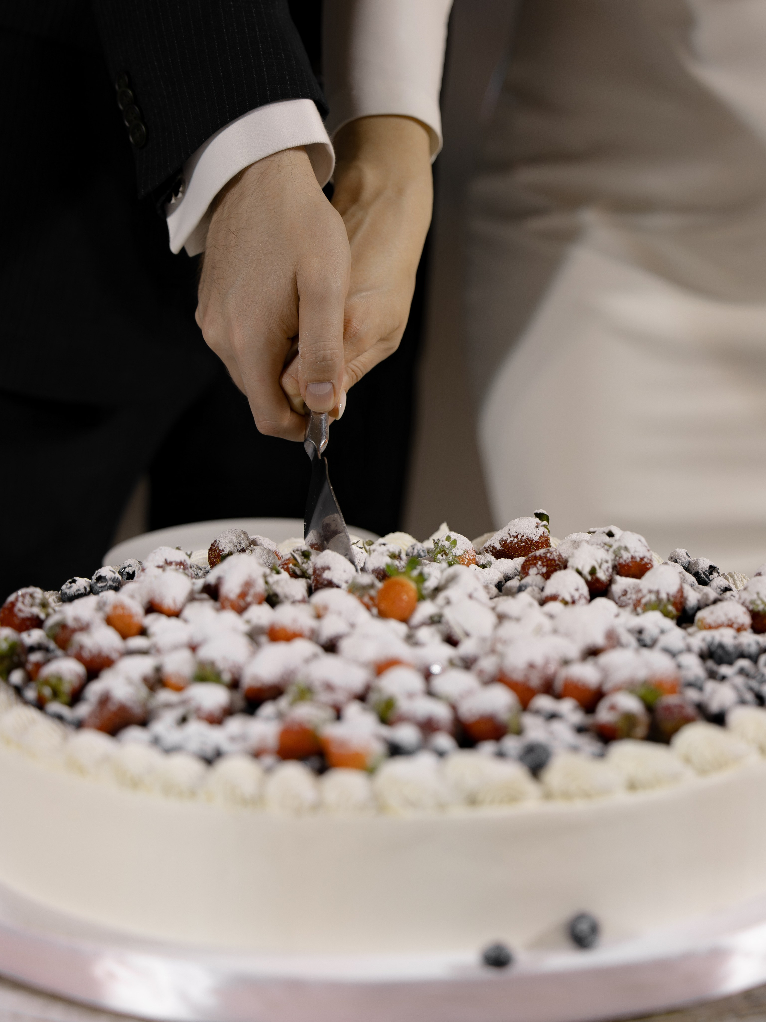 «Я буду твоим крепким, как любовь, плечом!». Свадебный фотограф Москва