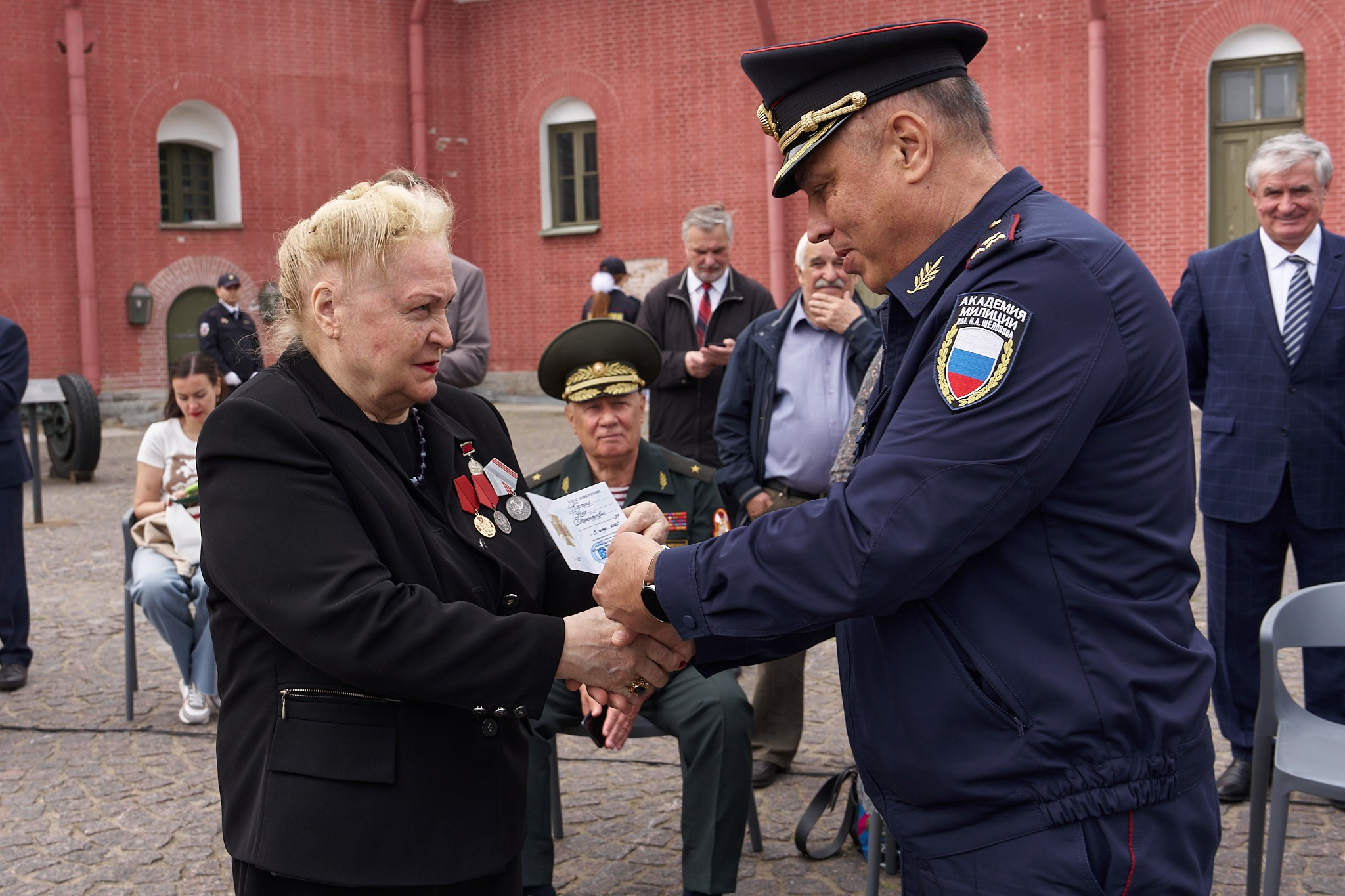 Санкт-Петербургской академии милиции имени Н. А. Щёлокова 25 лет