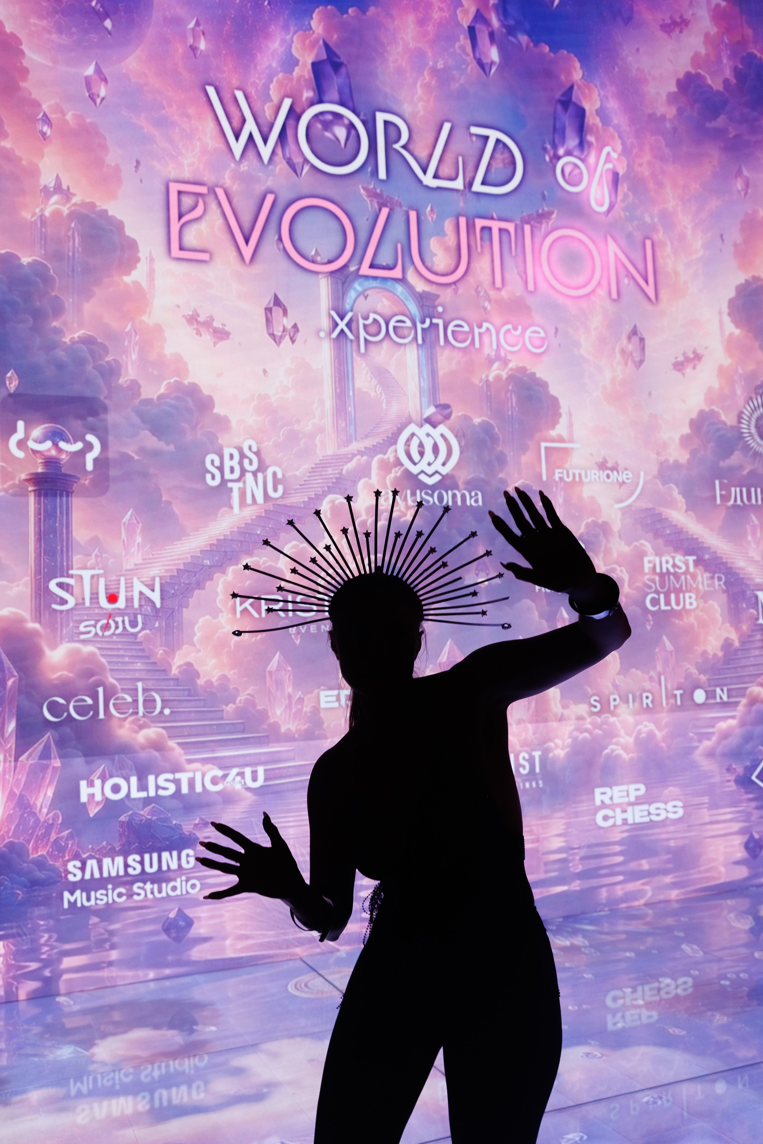 Футуристичная вечеринка Evolution — Prime Era в арт-пространстве FUTURIONE. Репортажный фотограф Ольга Кочетова в Москве