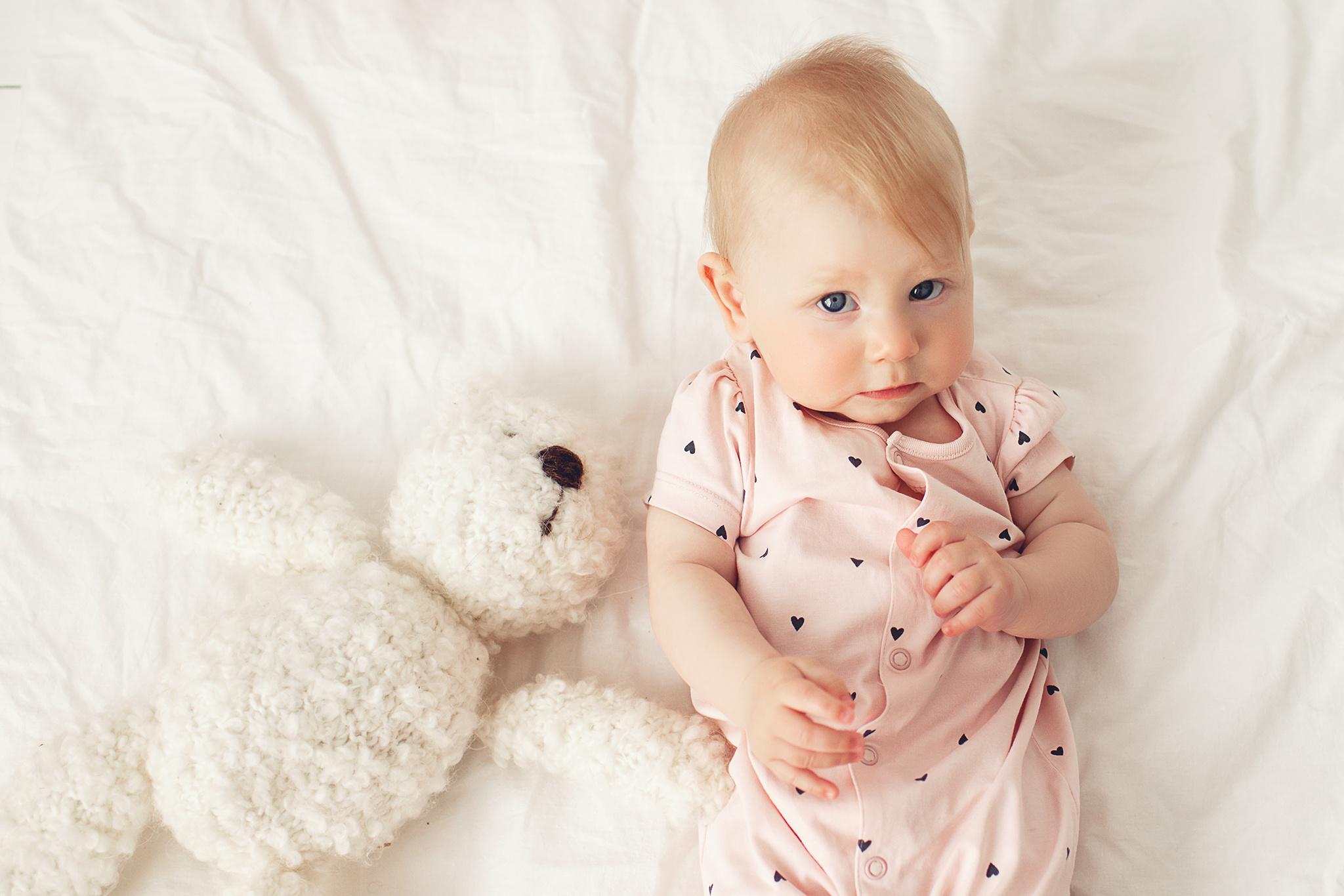 Ребёнок шесть месяцев