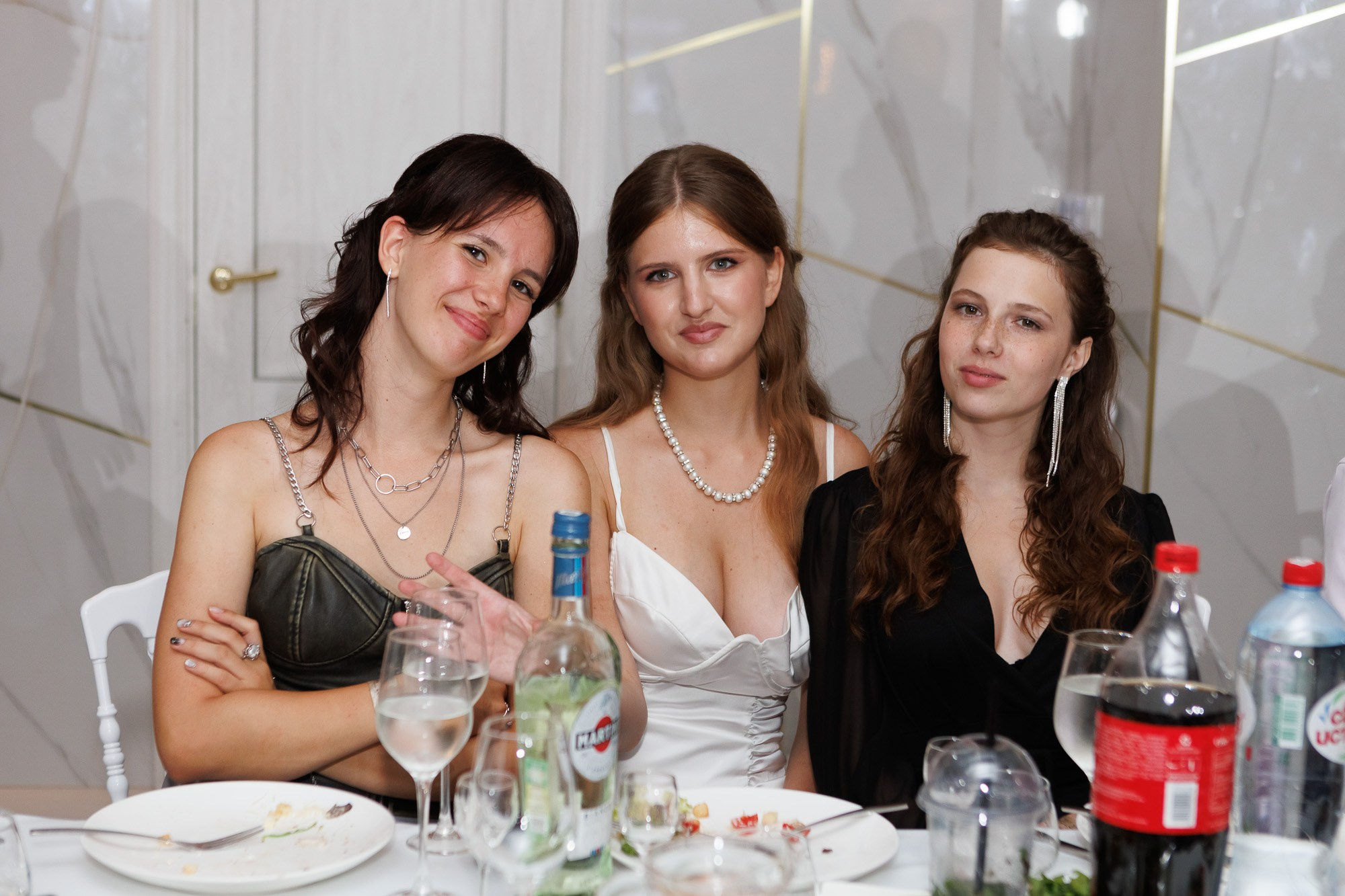 Выпускной вечер в Севастопольской гимназии № 1 имени А. С. Пушкина. Свадебный фотограф, фотосъемка в Крыму, Севастополе, Симферополе, Ялте