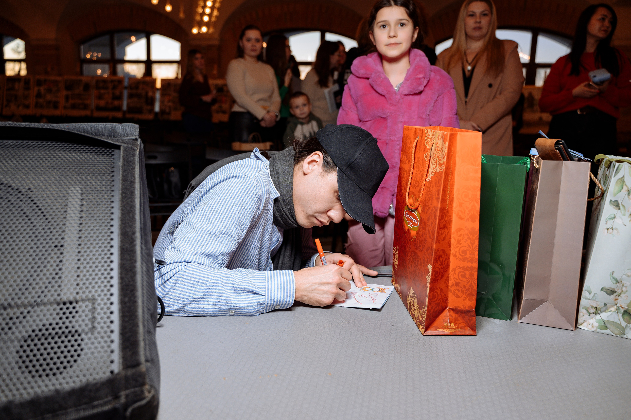 ФАН встреча участников проекта FACTOR.BY: Ибрагима Карасова и Шамхала Хачатуряна. Фотограф Беларусь — Ольга Шаповалова (Жардецкая)