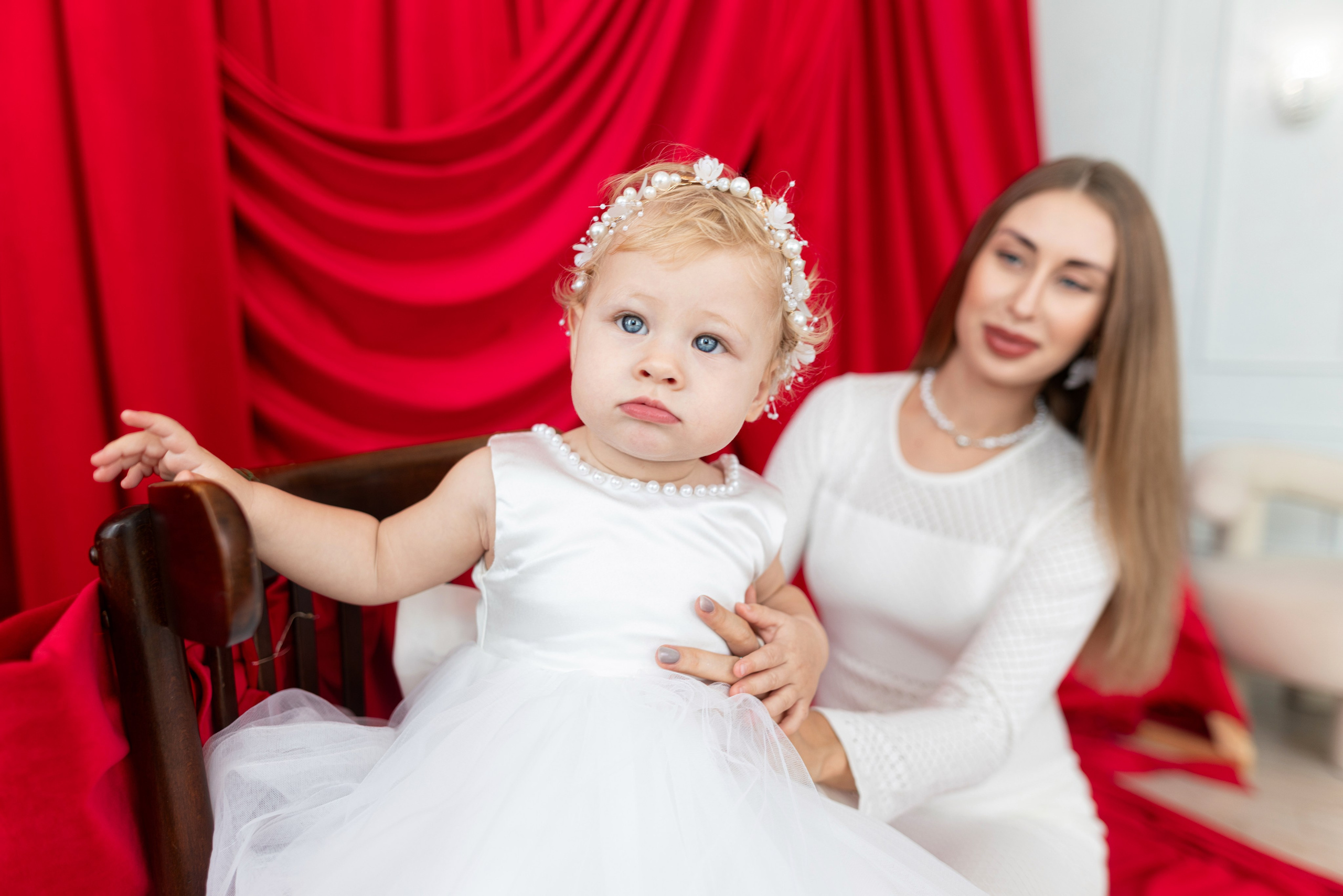 Семейная съемка для Яны и Дани в интерьере. Дмитрий Шульгин, портретный фотограф в Воронеже