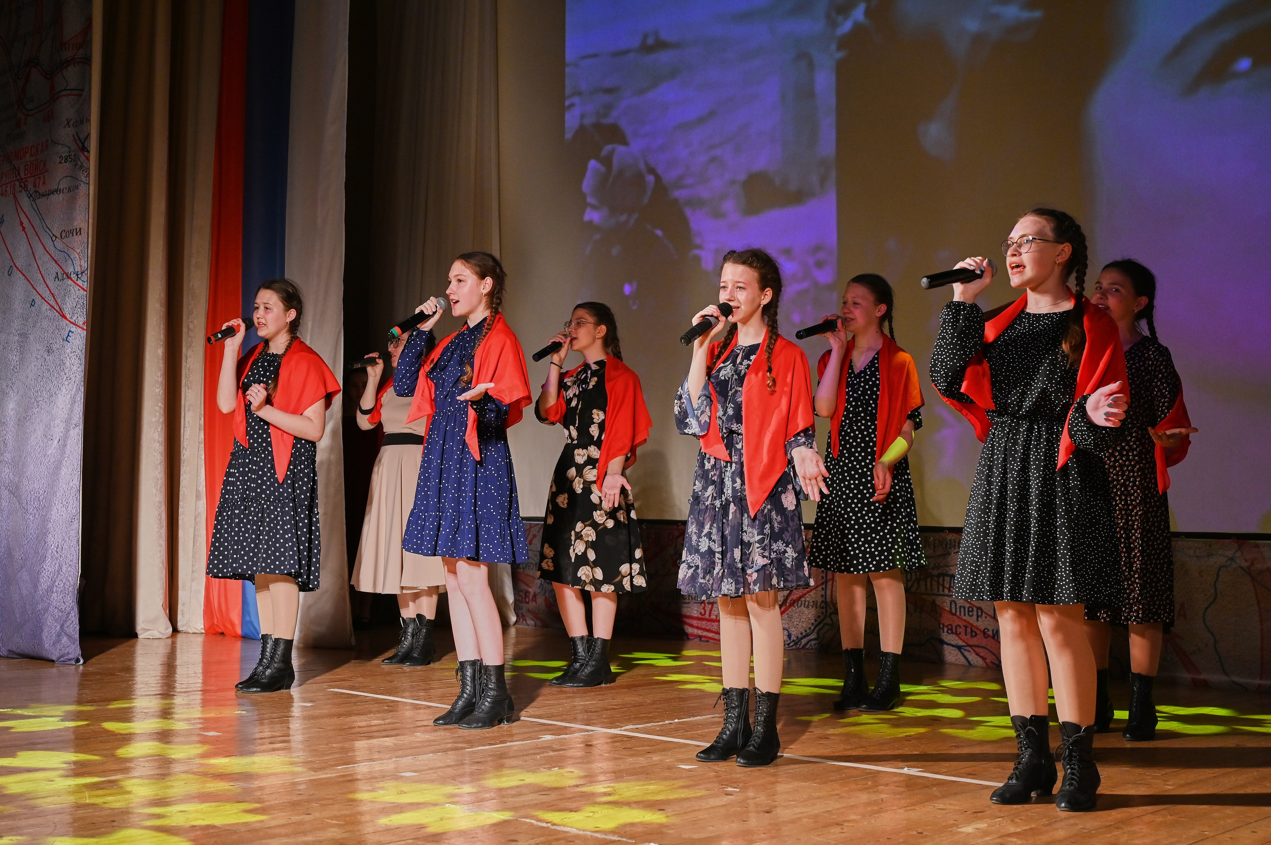 9 мая в ДК КАбардинки. Жизнь курорта Кабардинка в фотографиях